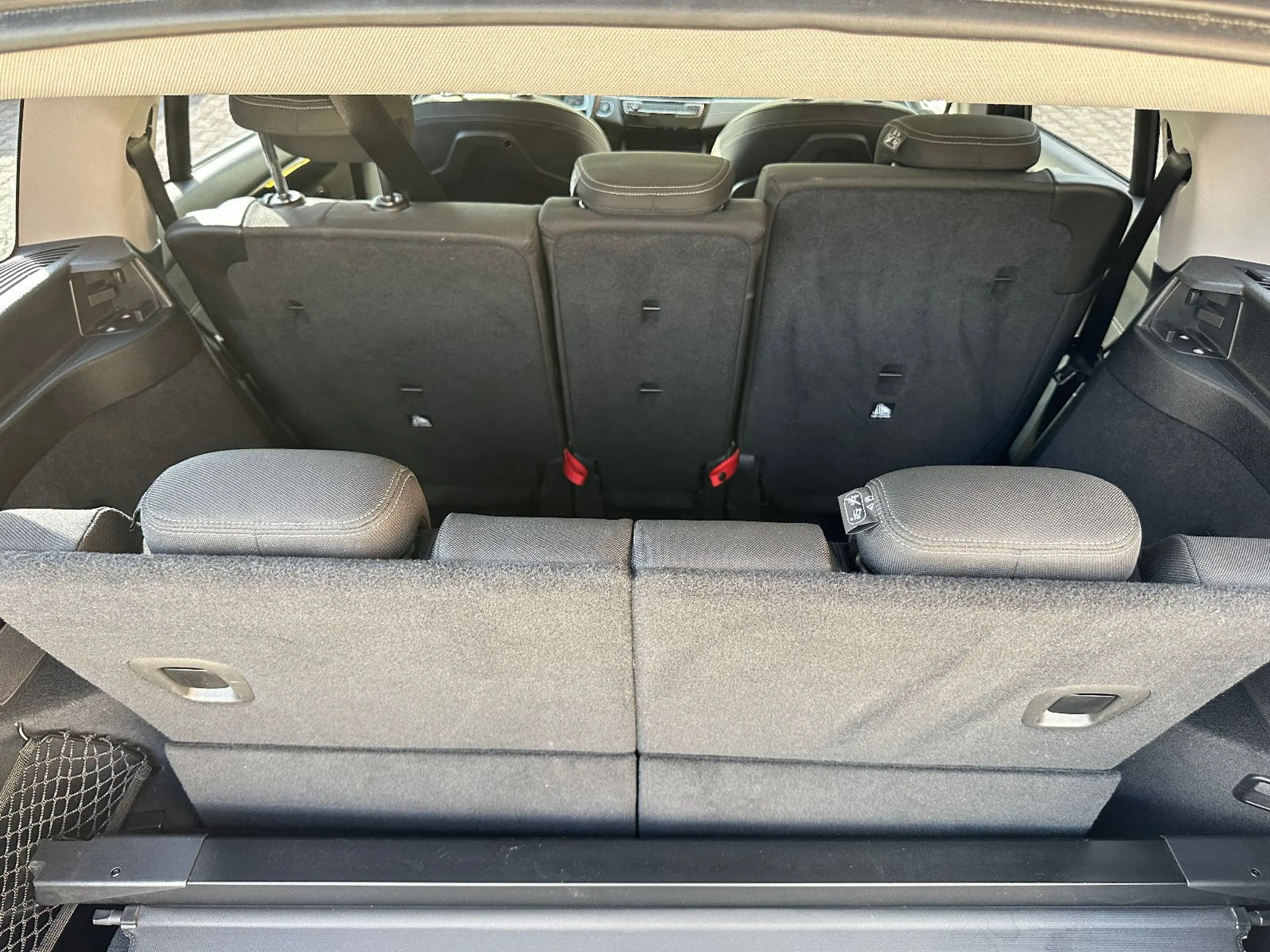 BMW 218 Gran Tourer 218d Sport Line /7-Sitzer/PANO — photo 9
