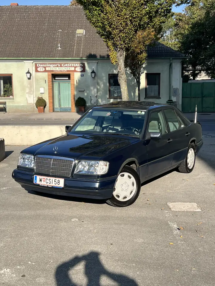 Mercedes-Benz E 200