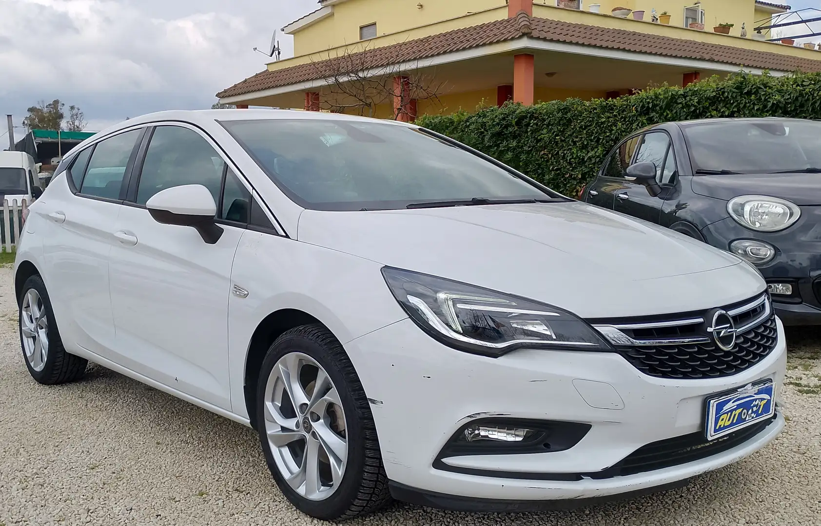 Opel Astra Astra 5p 1.6 cdti Dynamic SOLO 67000KM Blanco - 2