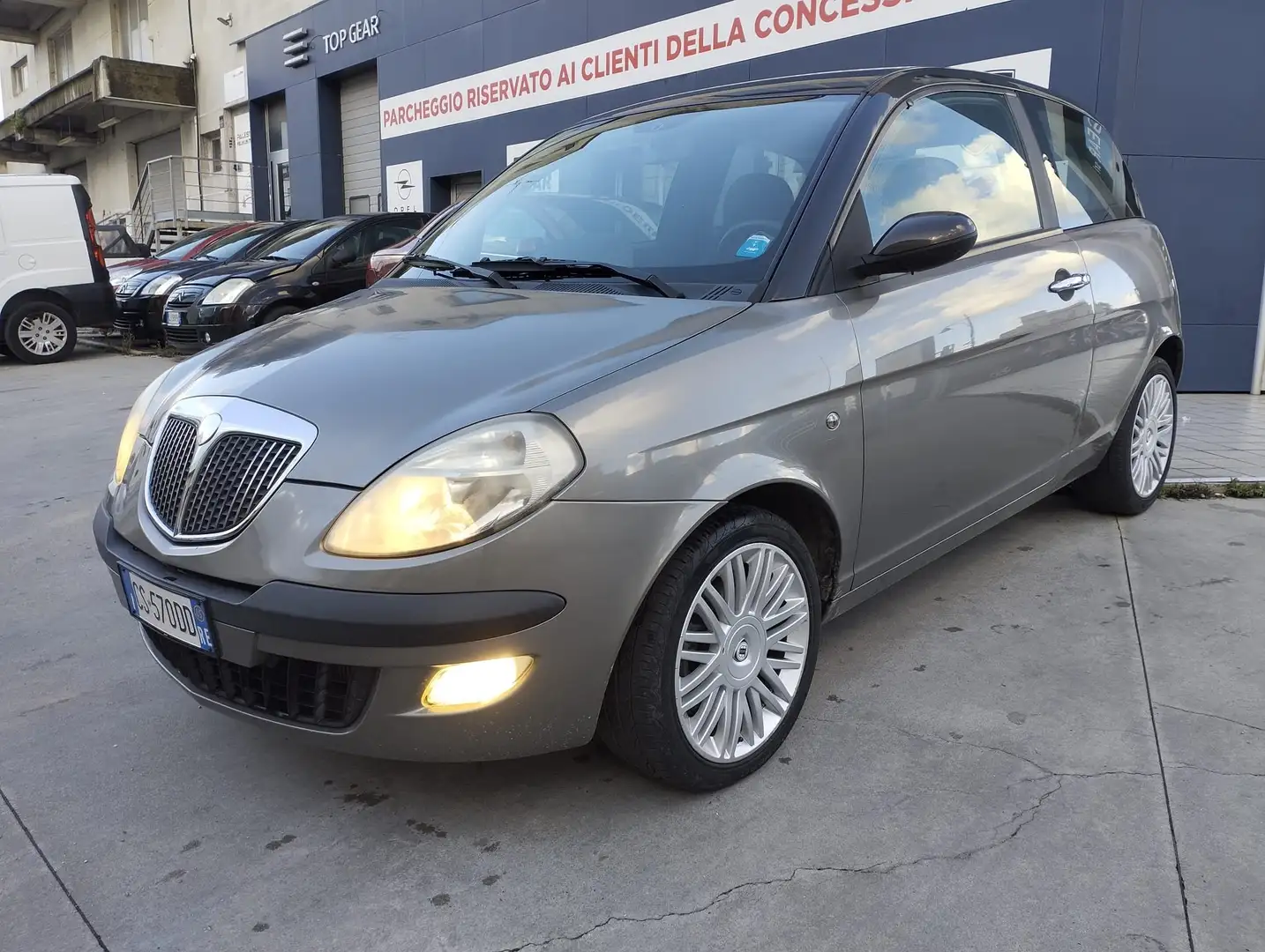 Lancia Ypsilon Ypsilon 1.3 mjt Argento dfn Brons - 1