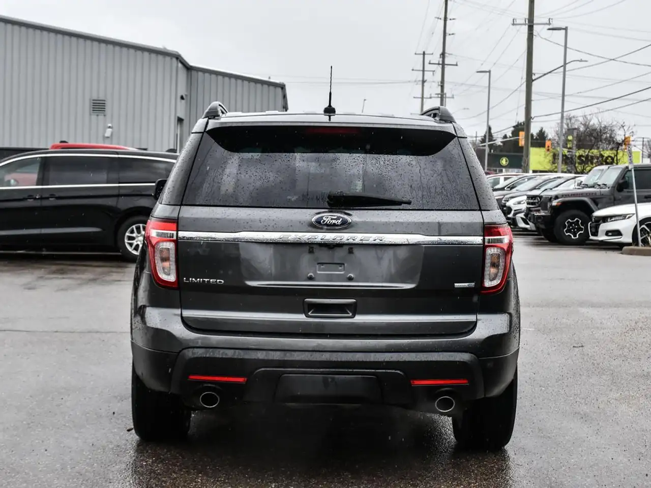 Ford Explorer снимка Ford Explorer