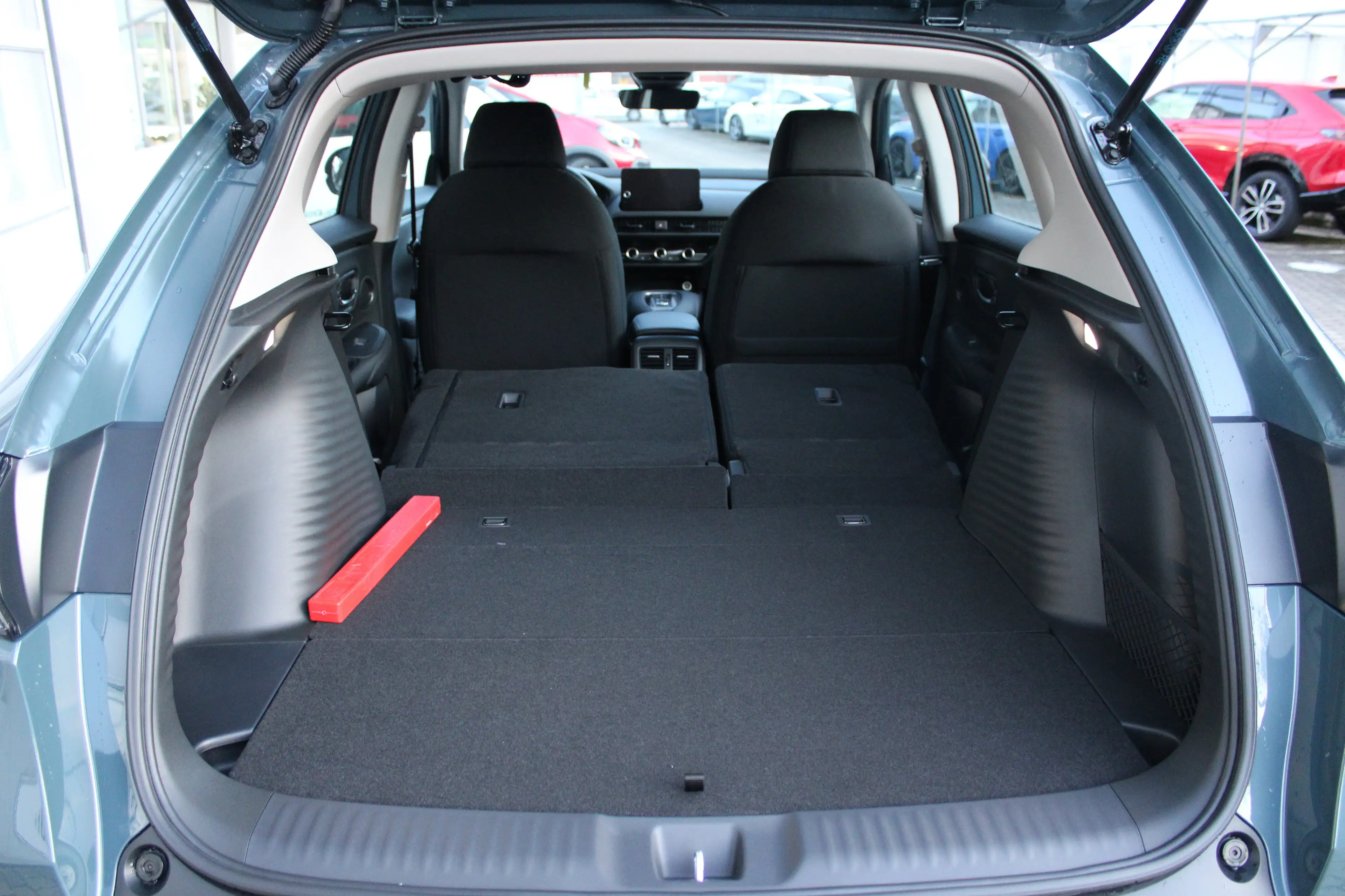 Honda ZR-V ZR-V e:HEV 2.0 i-MMD Hybrid Elegance — photo 11