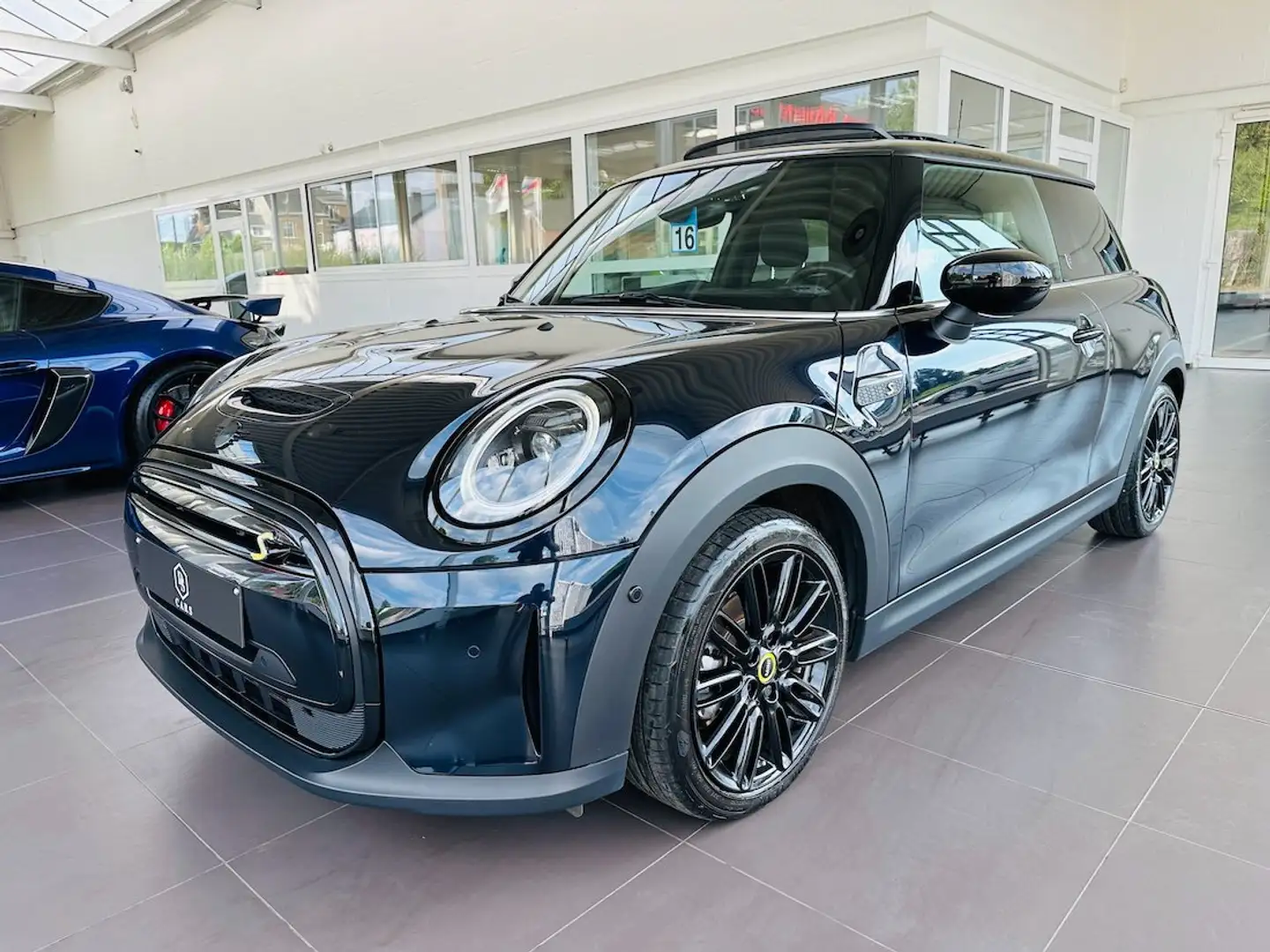MINI Cooper SE *** GARANTIE + TOIT PANO + LED + GPS PRO + CUIR ** Negro - 1