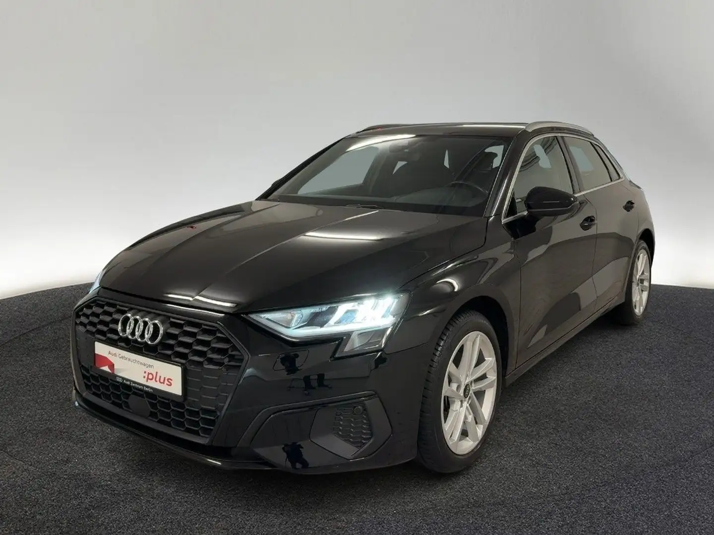 Audi A3 35 TFSI S tr. LED AHK NAVI VIRTUAL Schwarz - 2