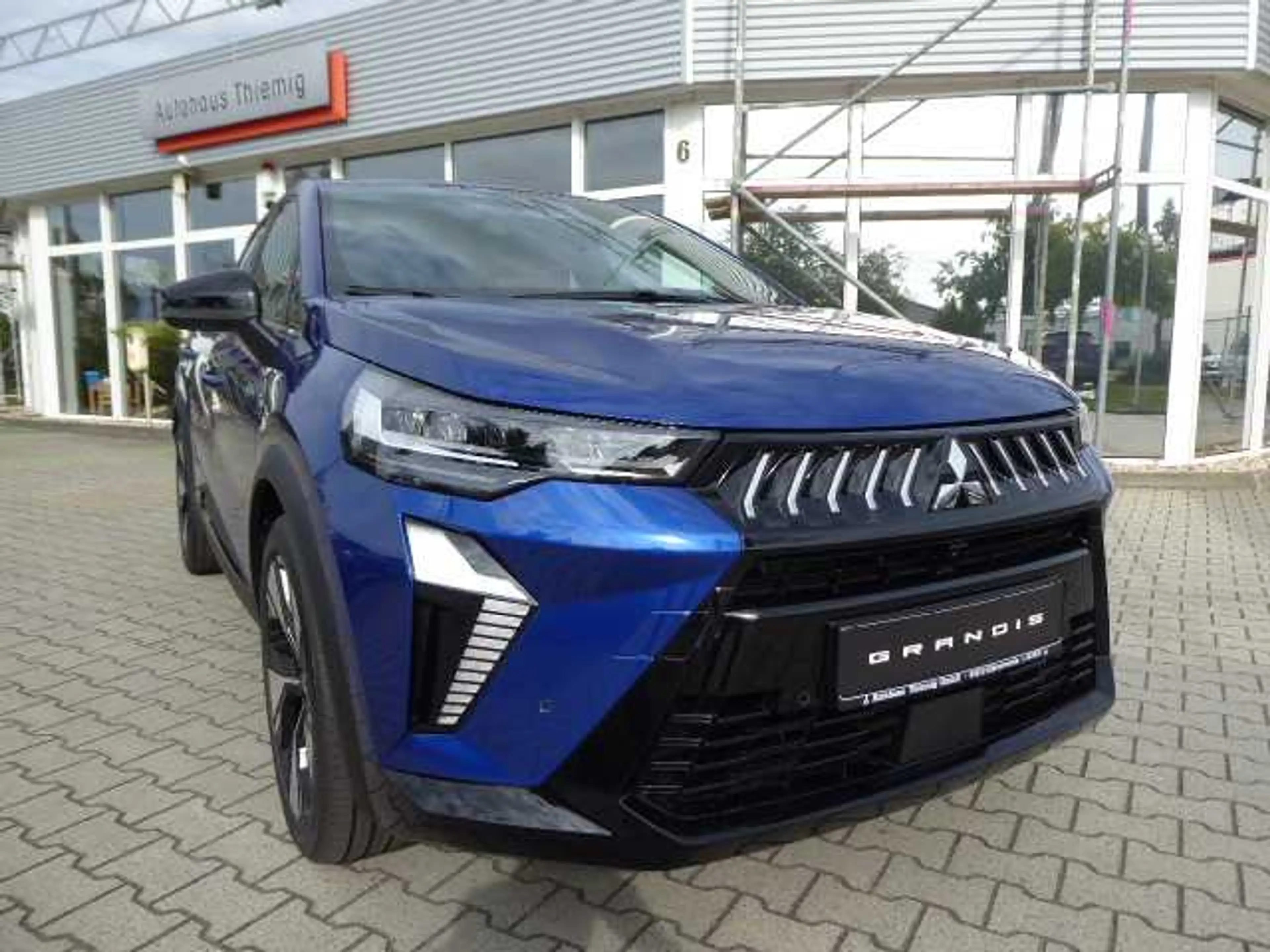 Mitsubishi Grandis Intro Edition 1.8 Hybrid