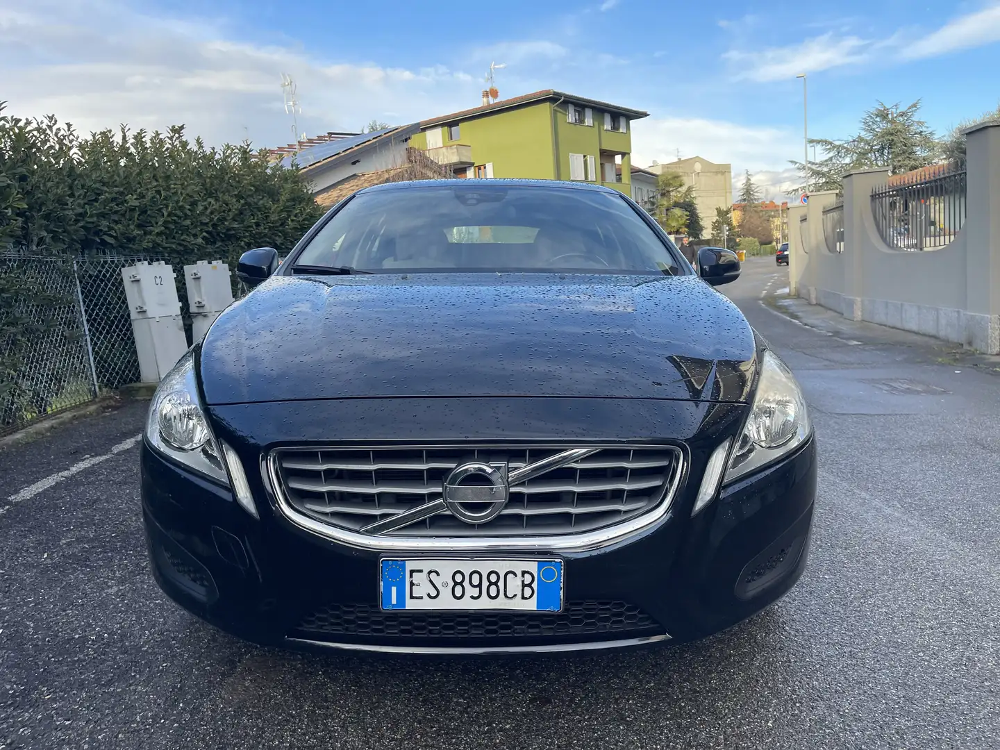 Volvo V60 V60 I 2010 2.0 d4 ved (d3) Momentum geartronic Nero - 2