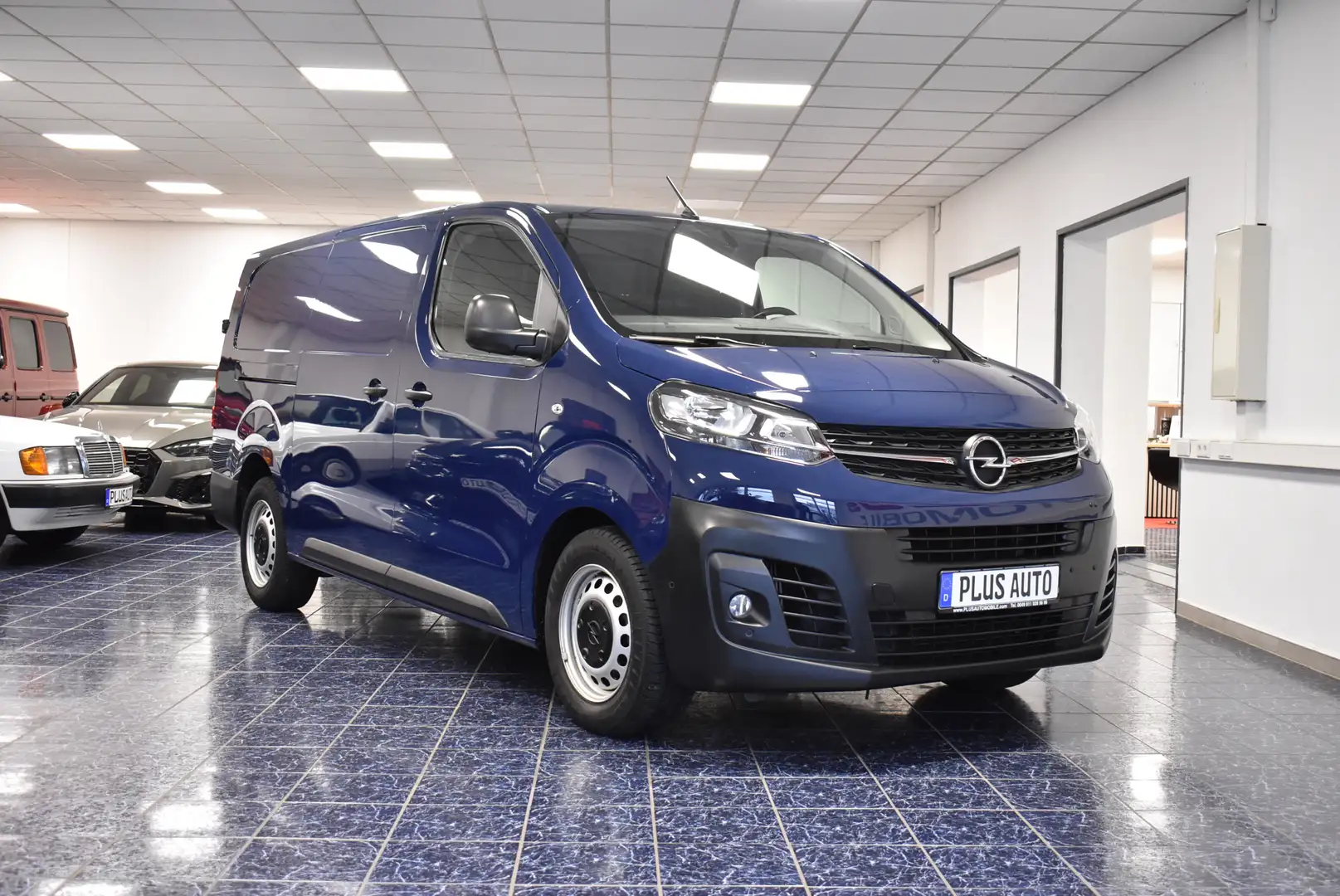 Opel Vivaro Edition L3 3-Sitze Nav Temp AHK Standheiz Azul - 2