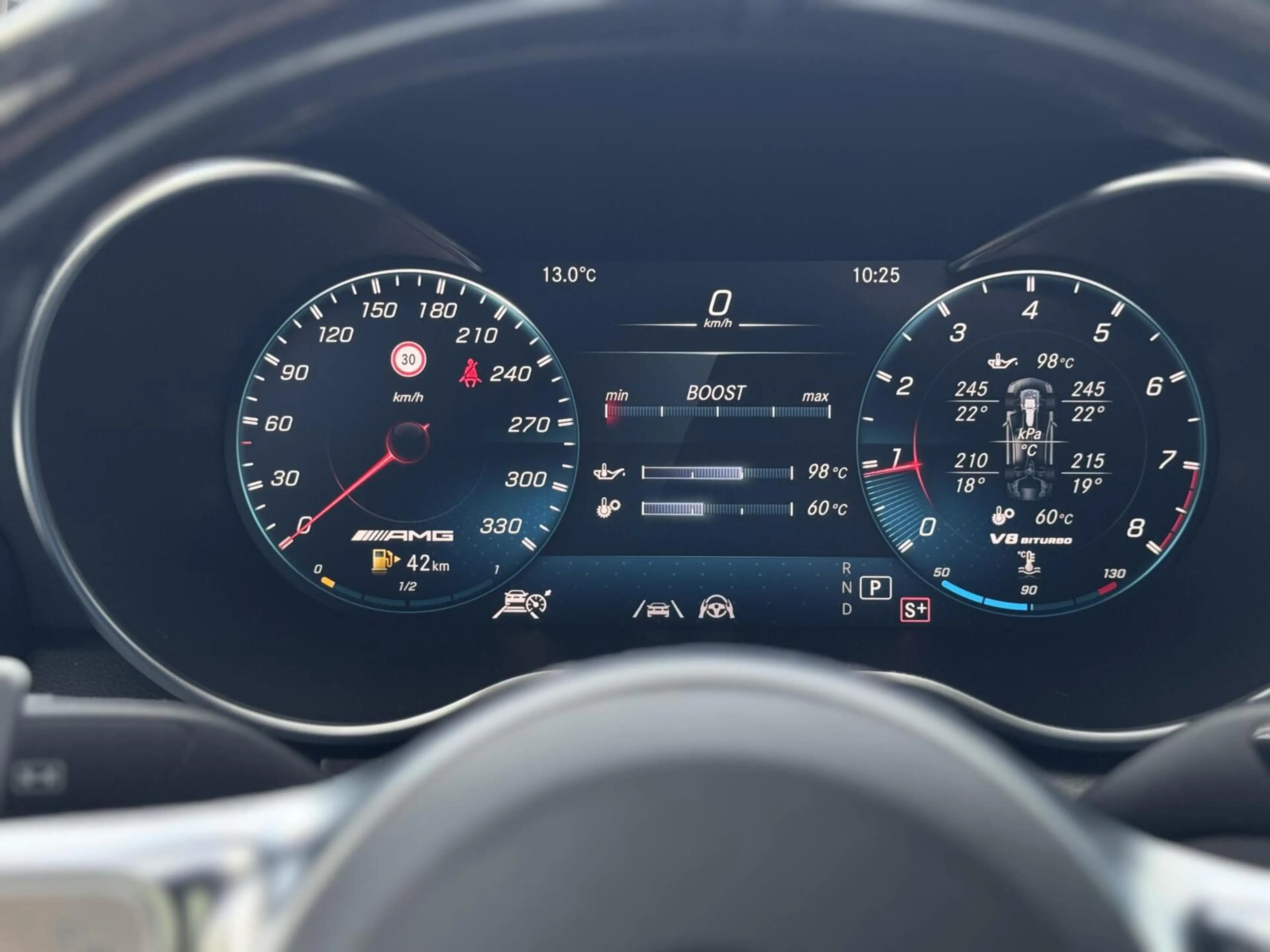 Mercedes-Benz C 63 AMG S — photo 12