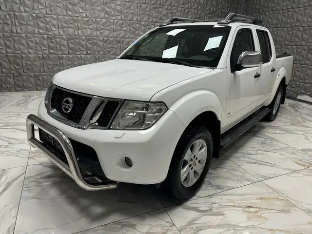 Nissan Navara Pickup Double Cab LE V6 4x4 LB *63.235km*