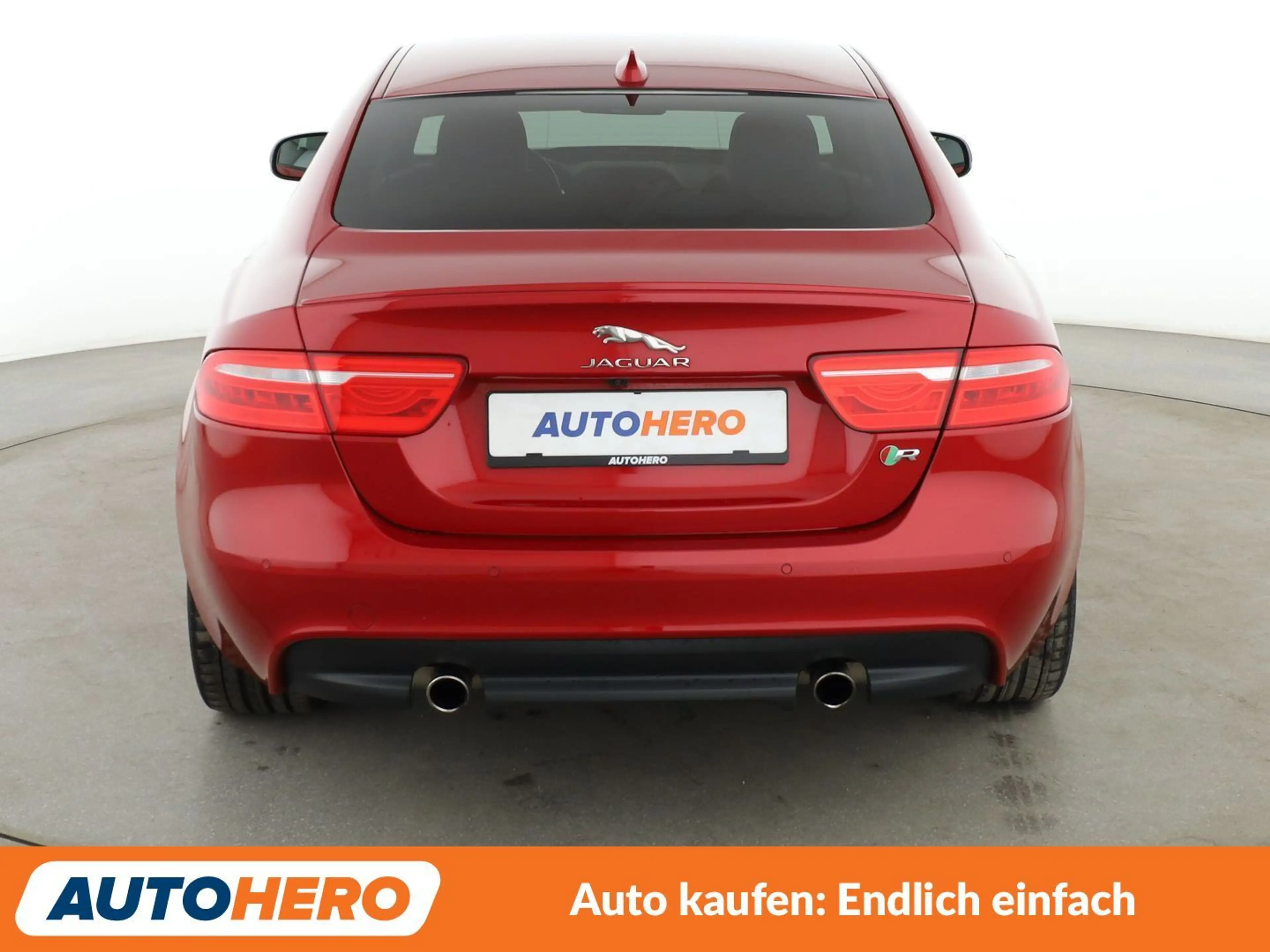 Jaguar XE 25t R-Sport Aut*NAVI*XENON*ACC*CAM*PDC*SHZ* — photo 5