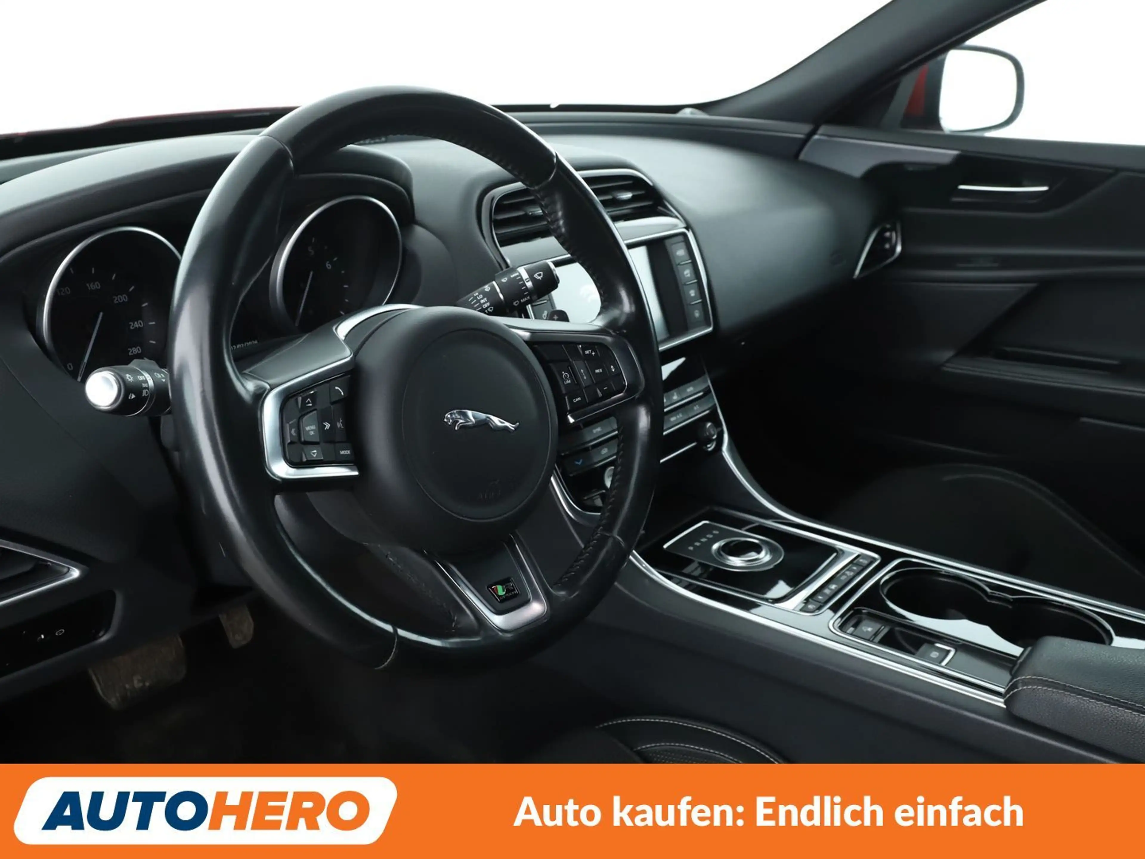 Jaguar XE 25t R-Sport Aut*NAVI*XENON*ACC*CAM*PDC*SHZ* — photo 11