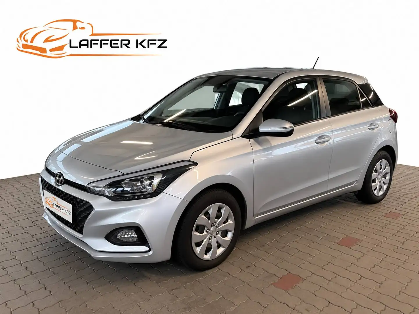 Hyundai i20 i20 1,25 Level 2 Silber - 1