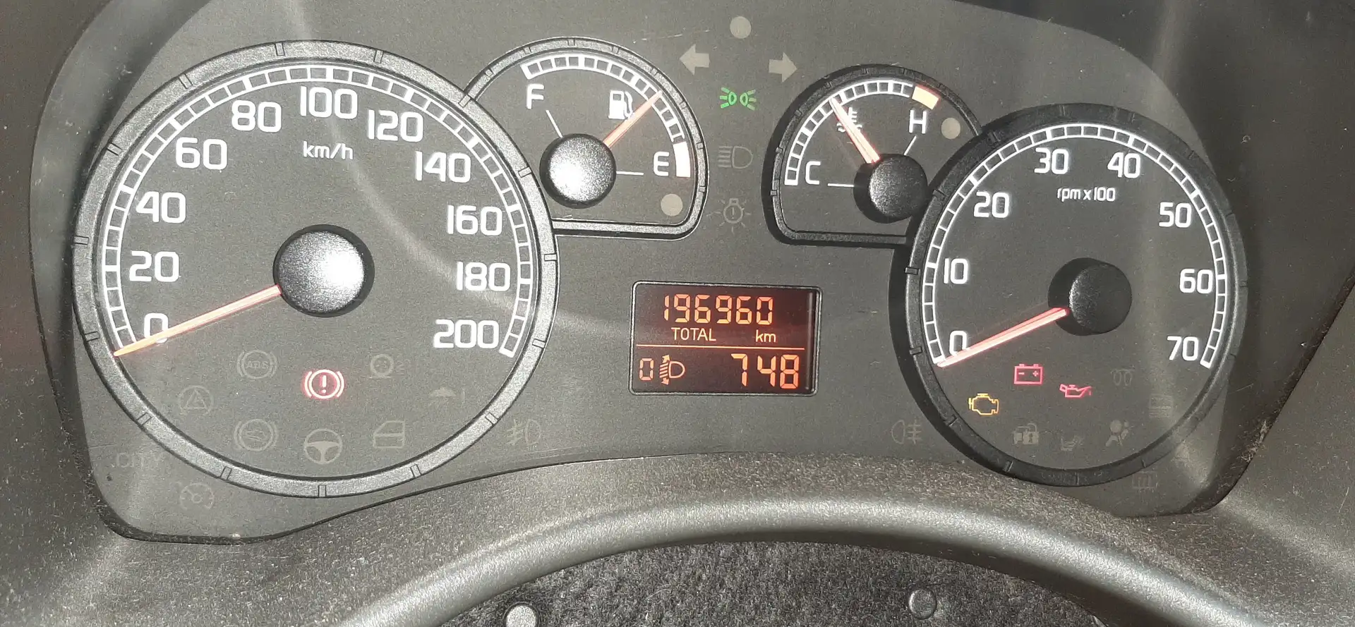 Fiat Punto Punto 1.2 Sound Rood - 2