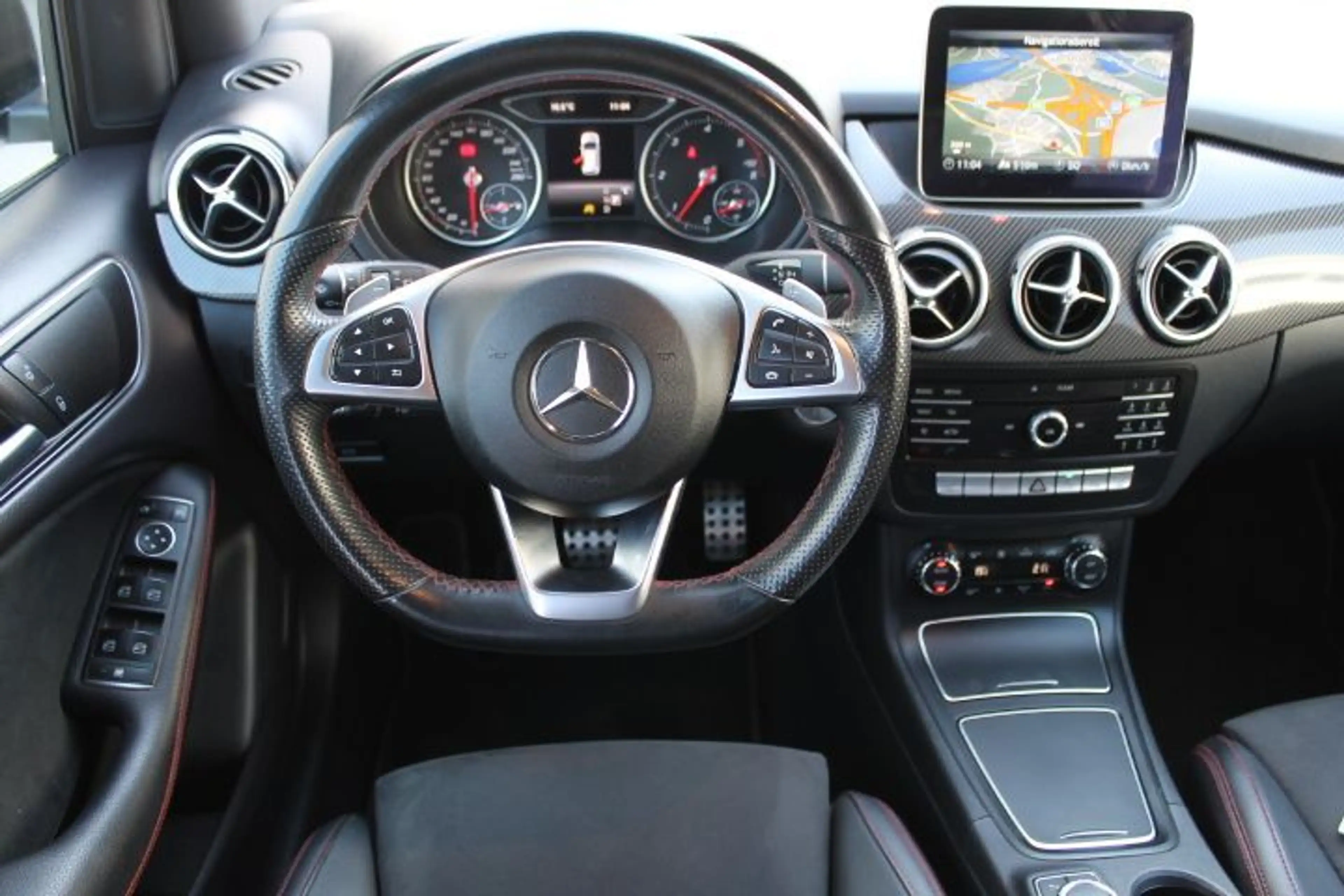 Mercedes-Benz B 200 d 4MATIC Aut.AMG Line*** — photo 9