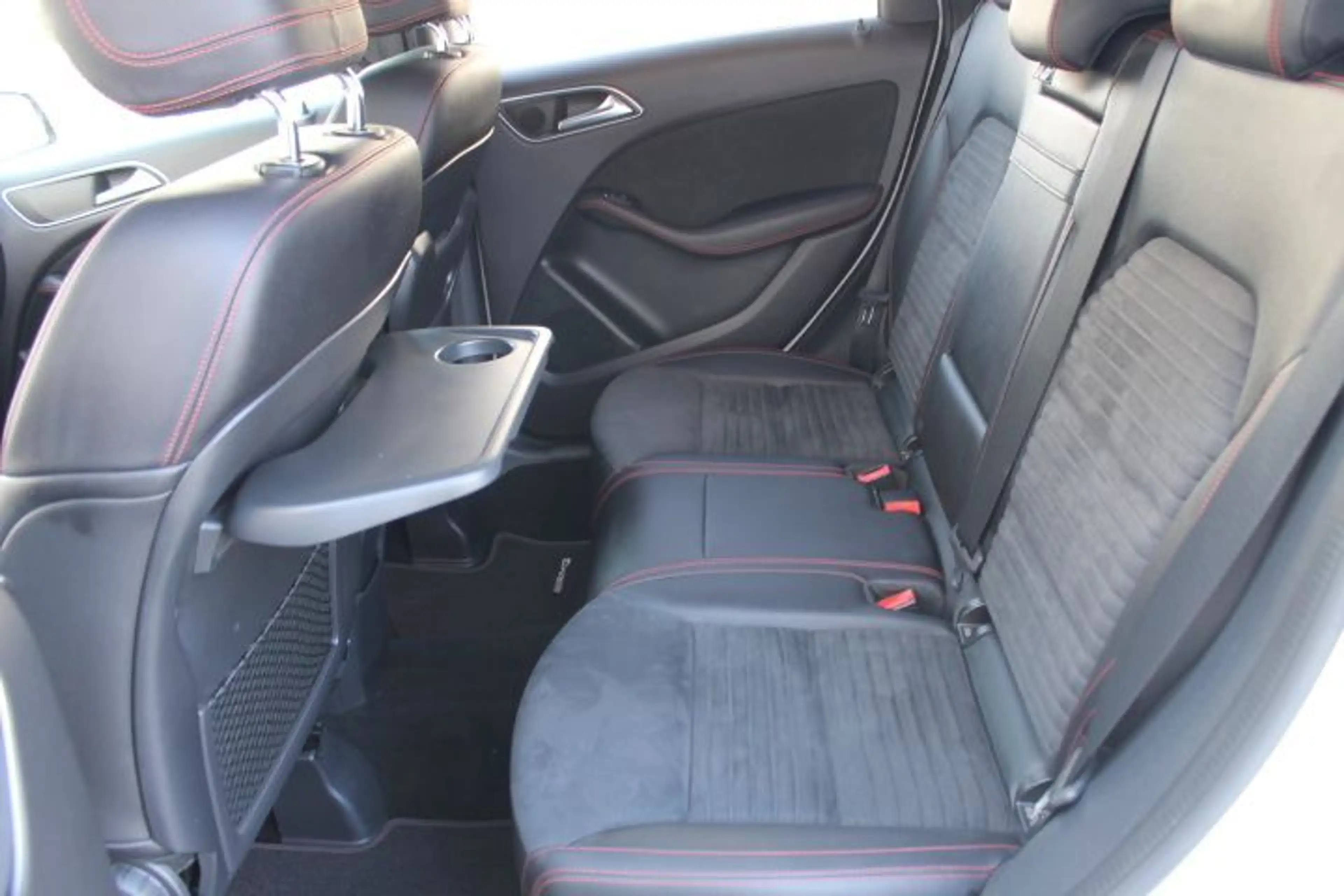 Mercedes-Benz B 200 d 4MATIC Aut.AMG Line*** — photo 11