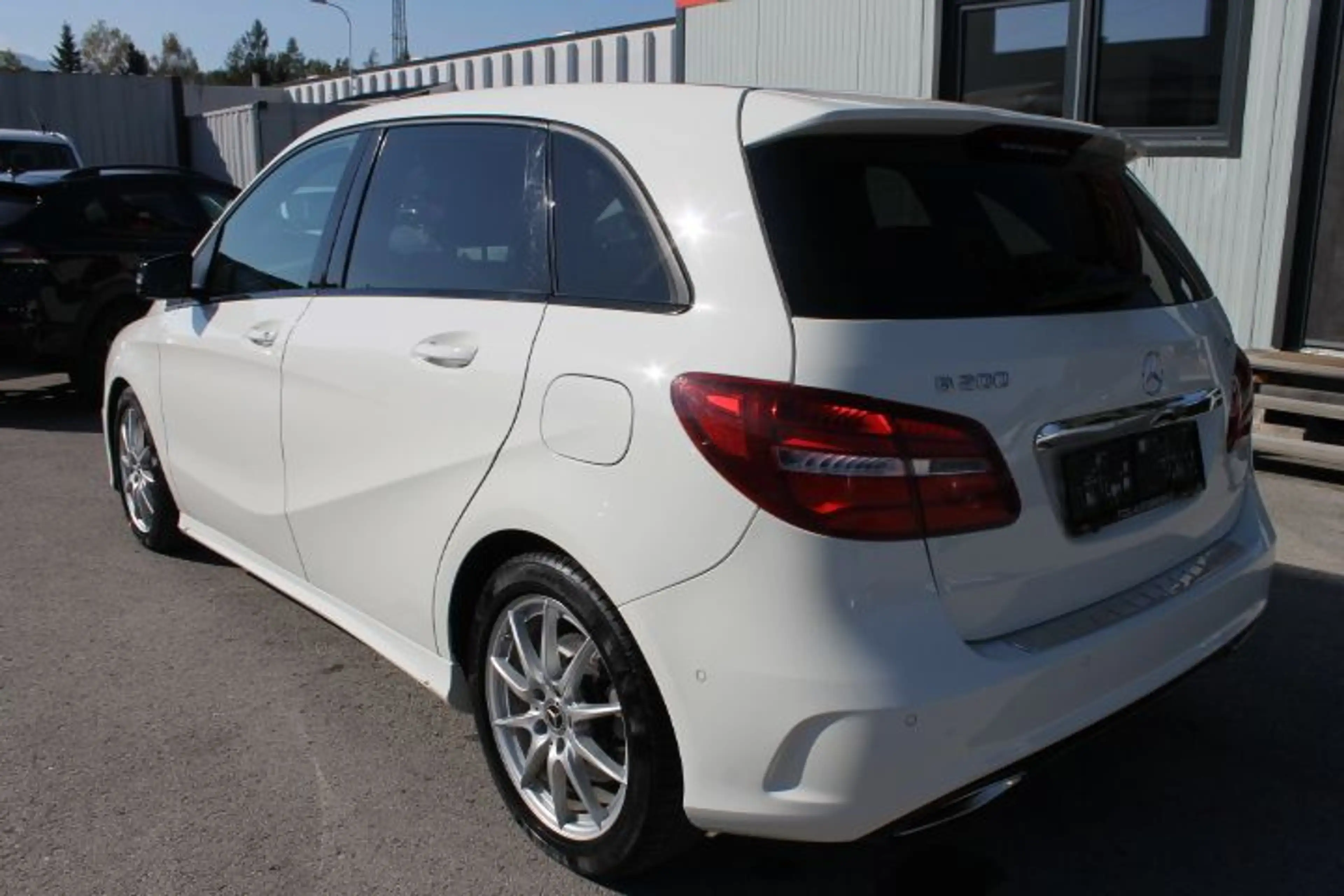 Mercedes-Benz B 200 d 4MATIC Aut.AMG Line*** — photo 5