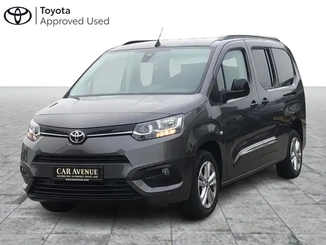 Toyota Verso MPV