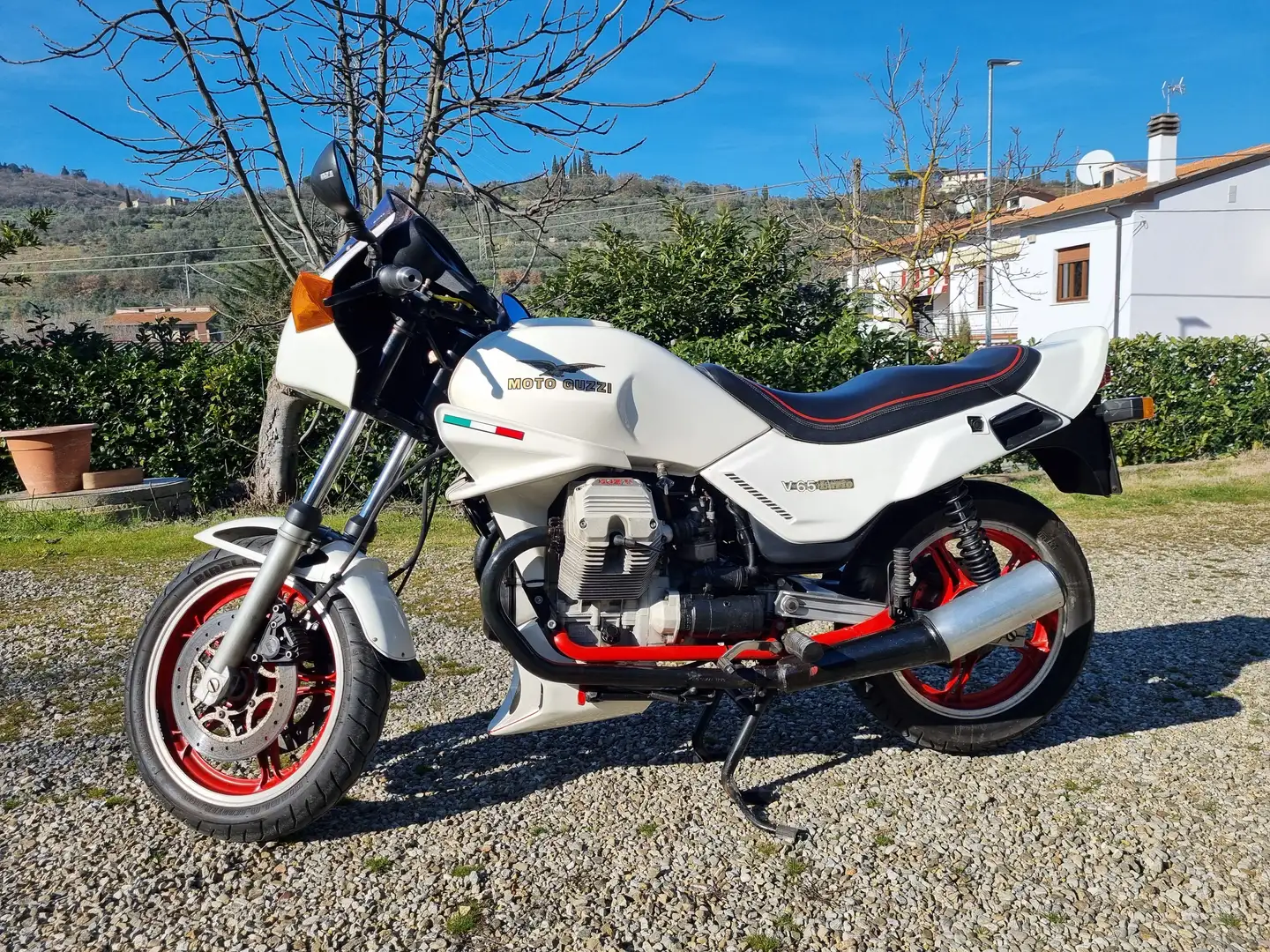 Moto Guzzi V 65 LARIO Blanc - 1