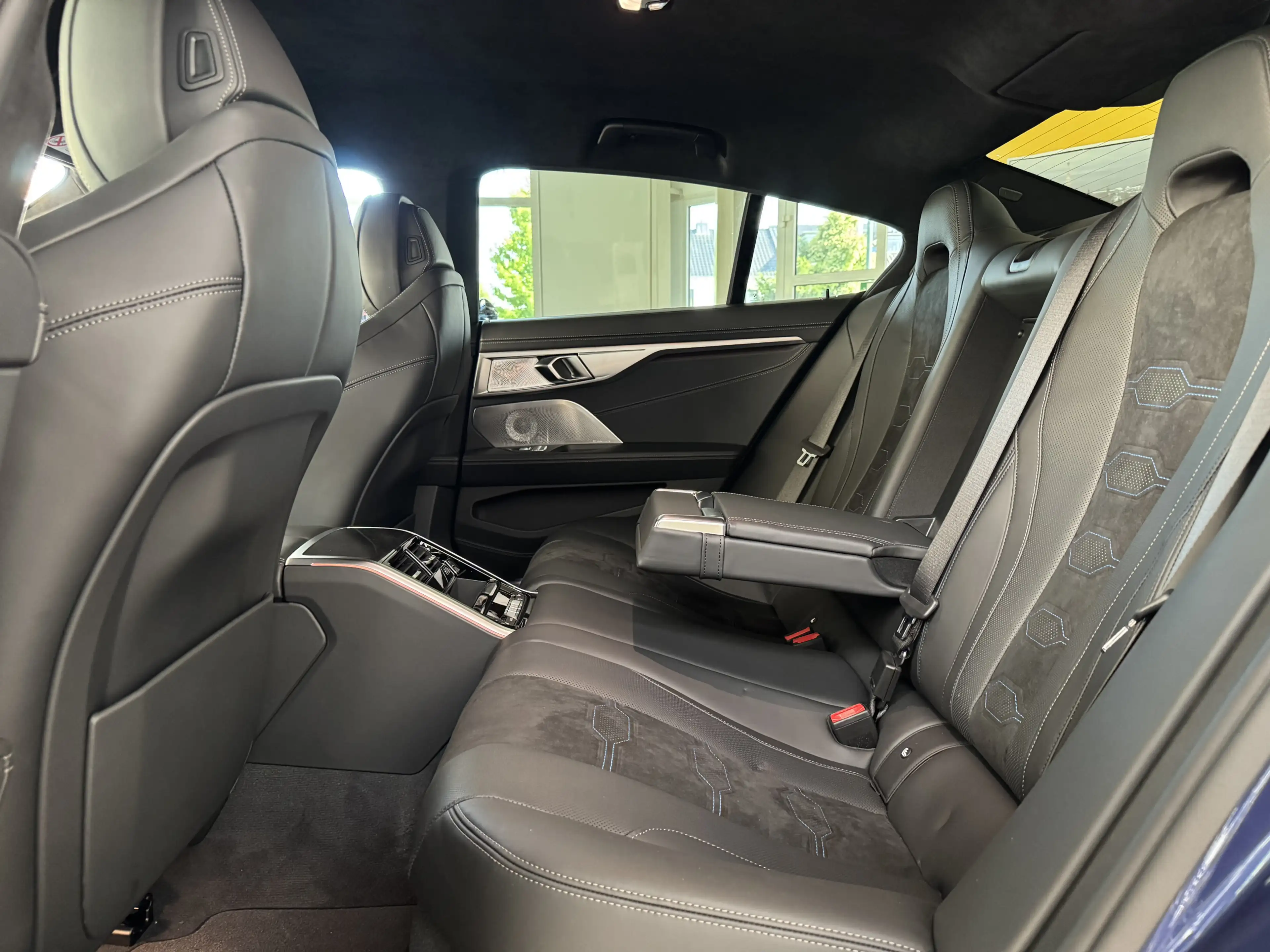 Alpina B8 GT Gran Coupé 28von99 *Bi COLOR*CARBON*B&O* — photo 12