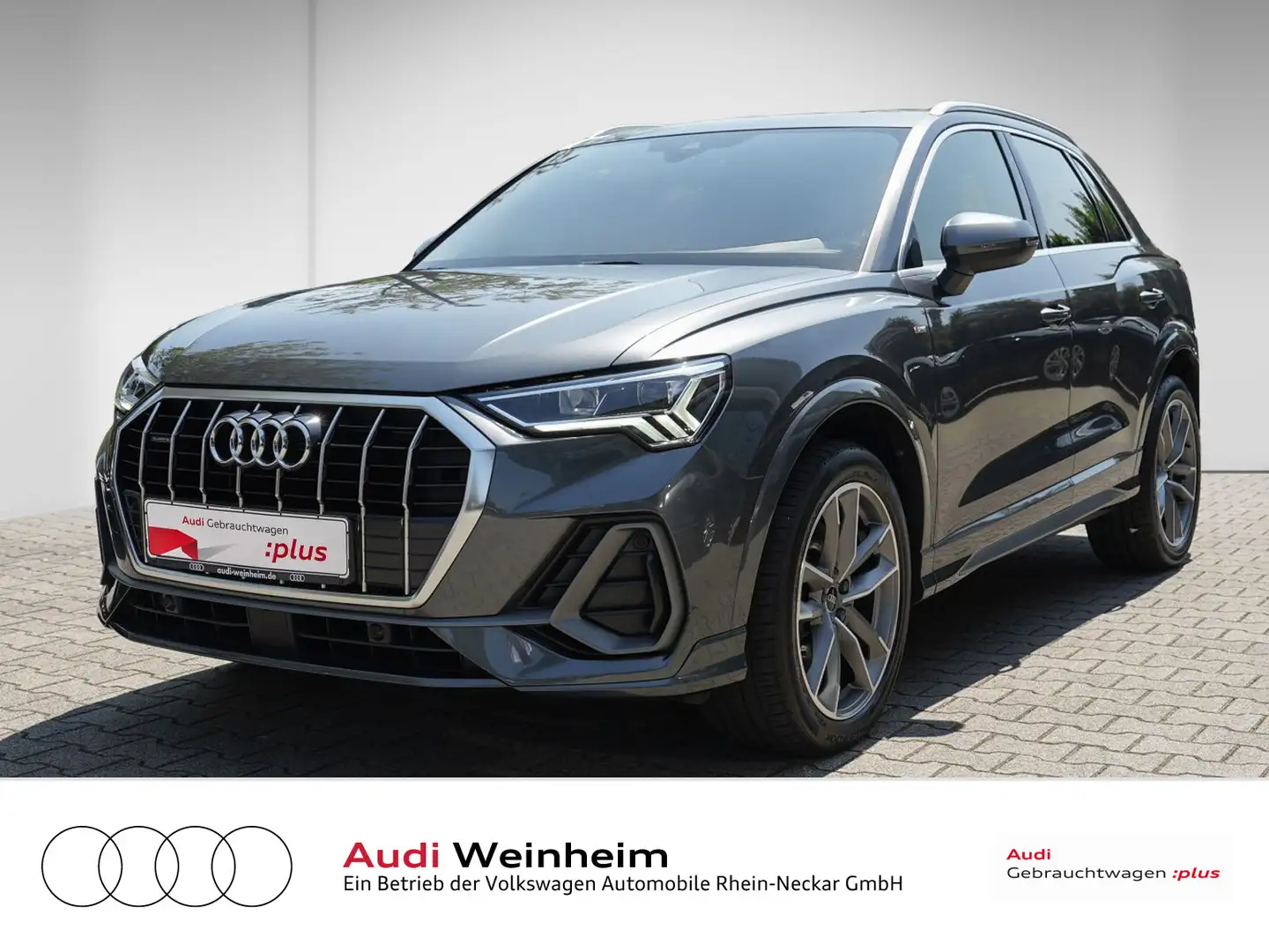 Audi Q3 40 TFSI quattro S line S tronic Pano LED uvm Grau - 2