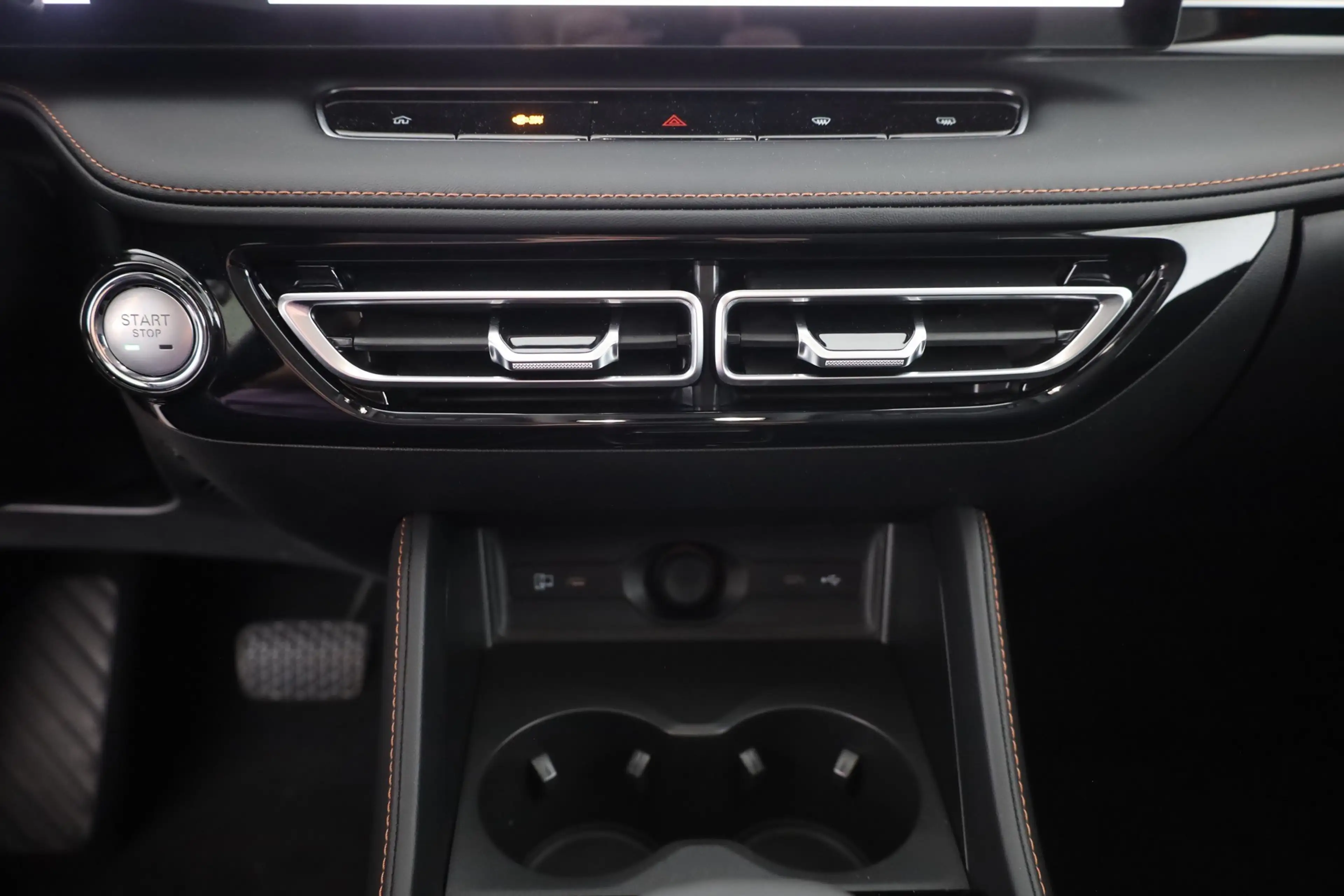 MG HS 1.5 T-GDI Hybrid+ Luxury Aut. LED ACC Navi — photo 13