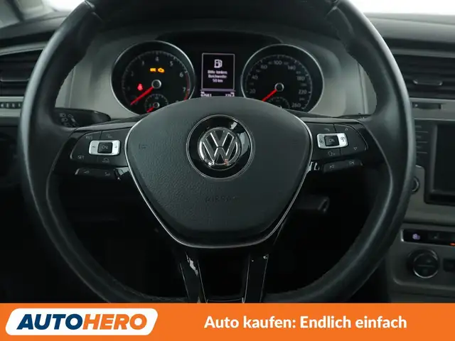 Volkswagen Golf view 19