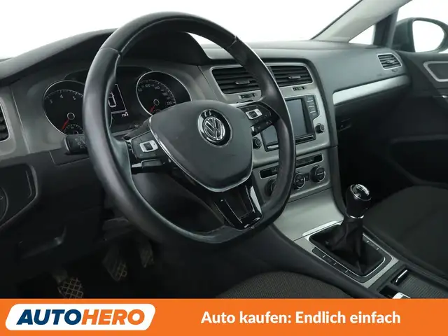 Volkswagen Golf view 11