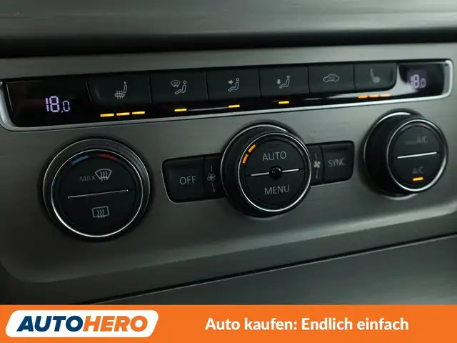 Volkswagen Golf view 25
