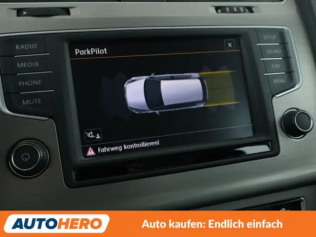 Volkswagen Golf view 24