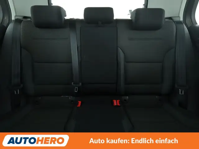 Volkswagen Golf view 15