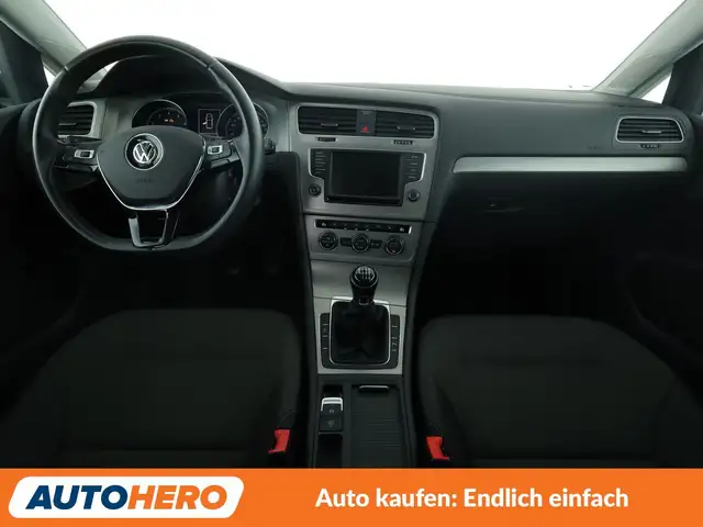 Volkswagen Golf view 12
