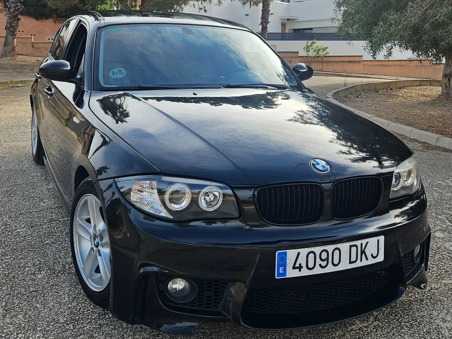BMW 118 118d Negro - 1