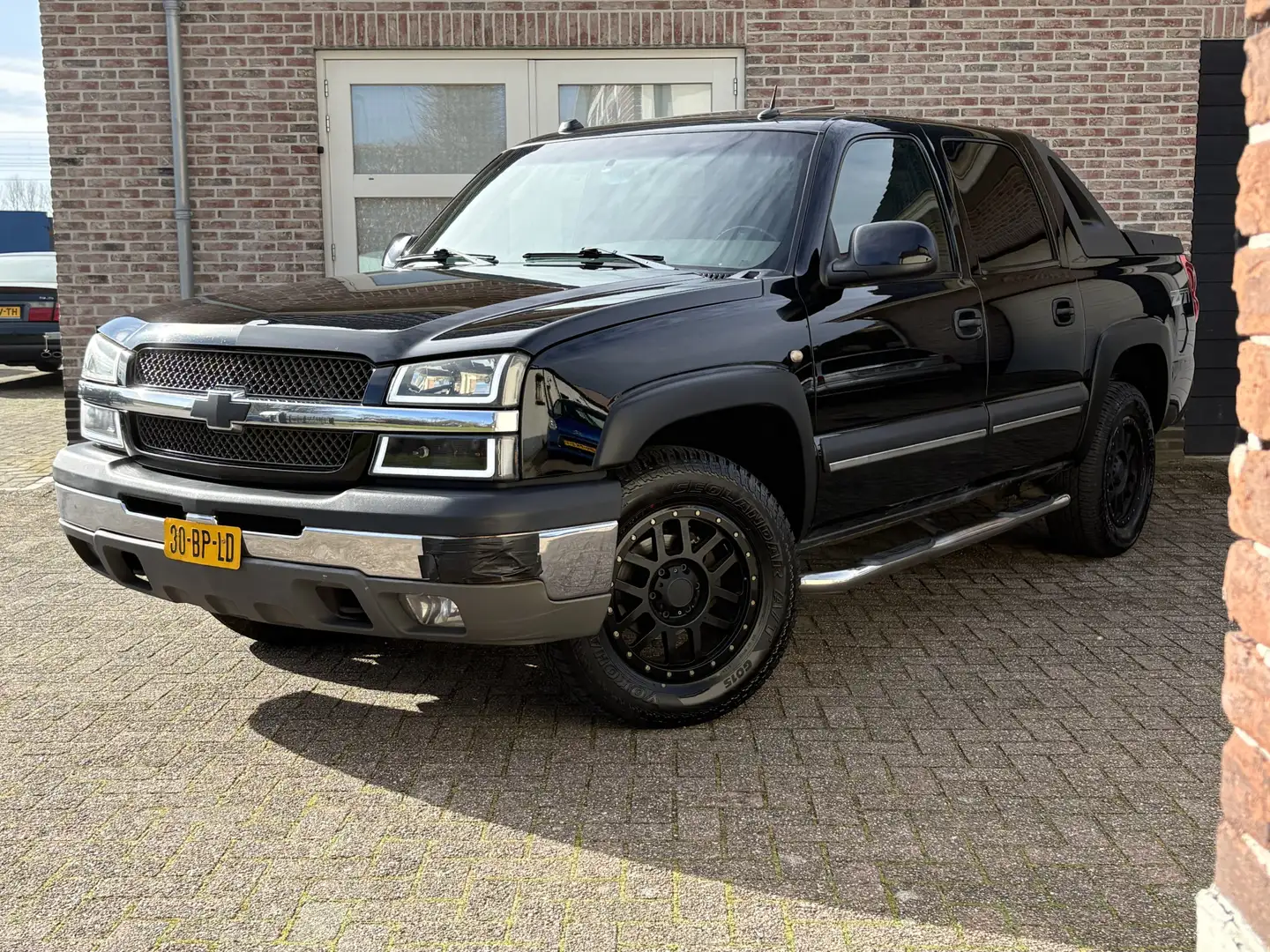 Chevrolet Avalanche 5.3 V8 4WD Pano NW.APK Negro - 1