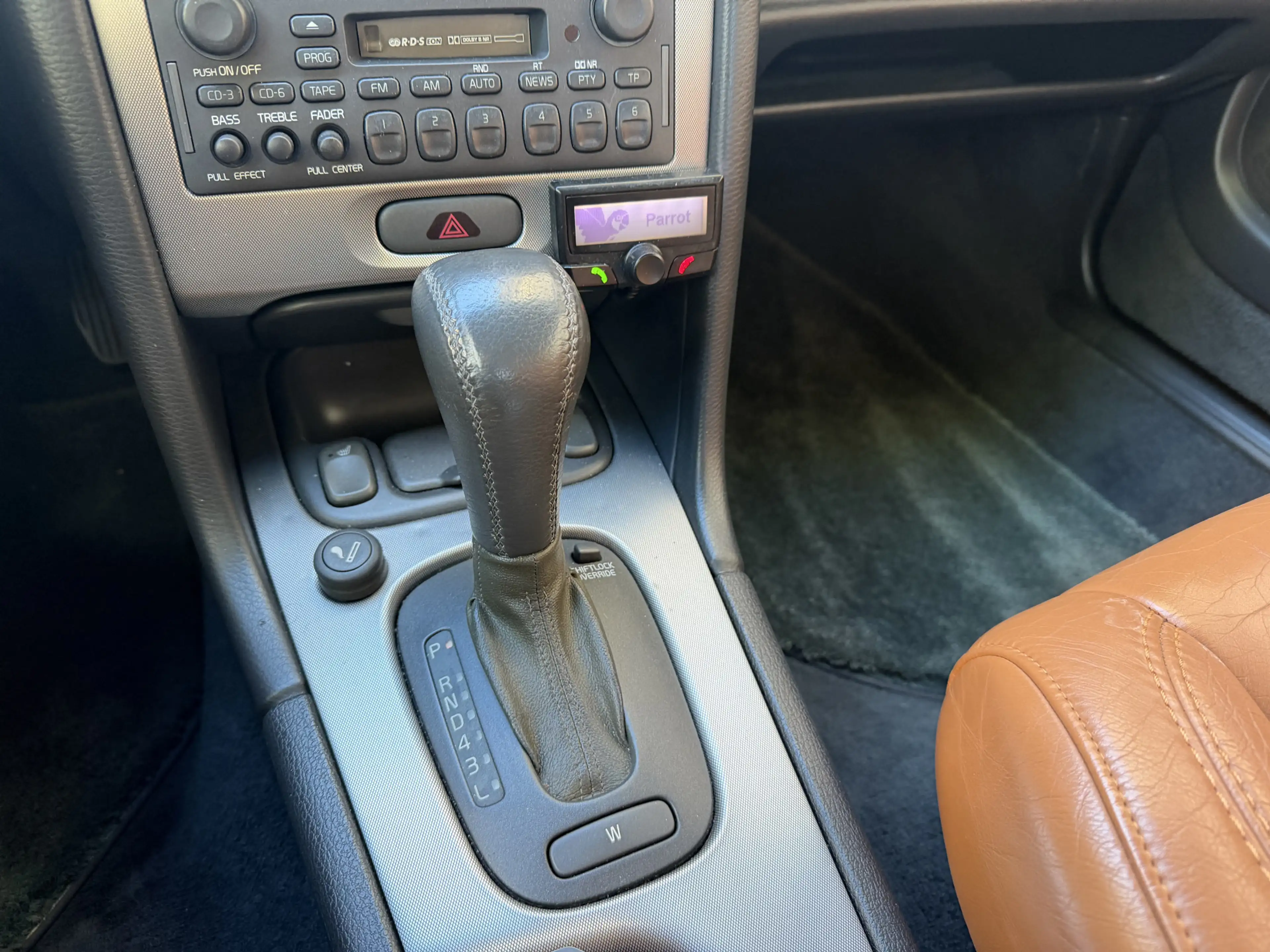 Volvo C70 Convertible 2.0 T Cabrio Autumn Sun Lederen interi — photo 7