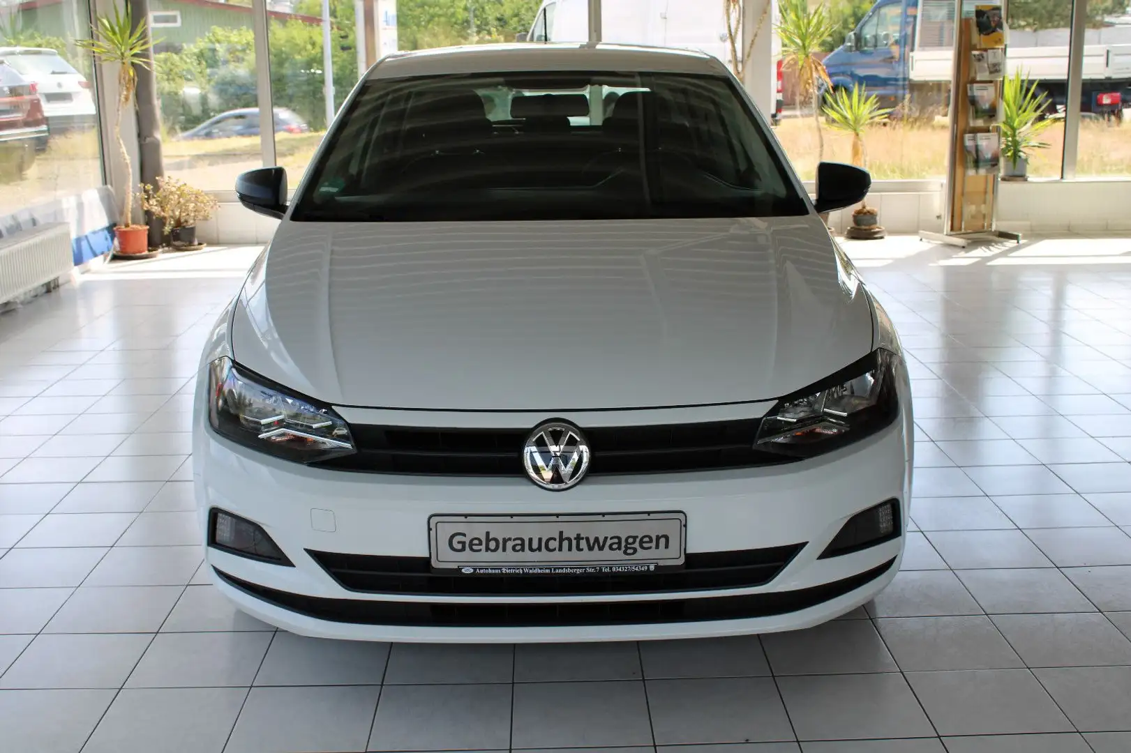 Volkswagen Polo VI Trendline 5-TÜRIG KLIMA TEMPOMAT Weiß - 2