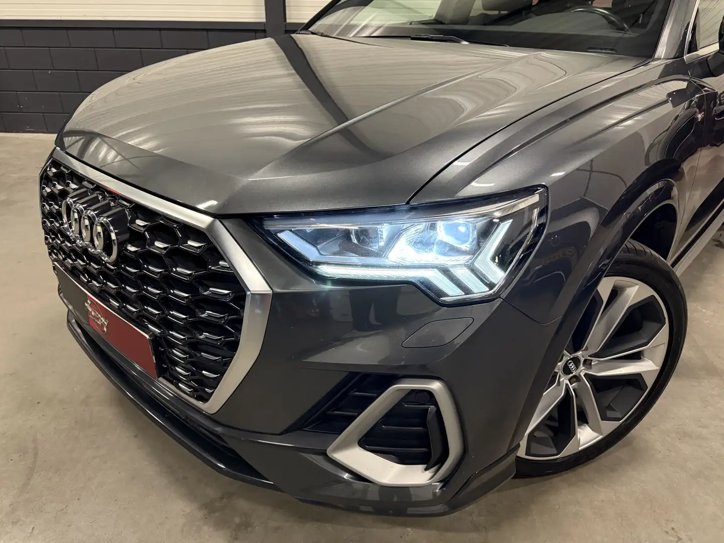 Audi Q3 Sportback 35 TFSI S-Line CARBON EDITION PANO/B&O/2 Gris - 2