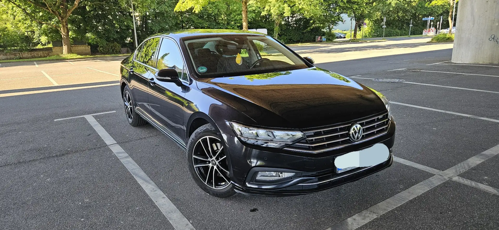Volkswagen Passat 1.5 TSI OPF Business Schwarz - 2