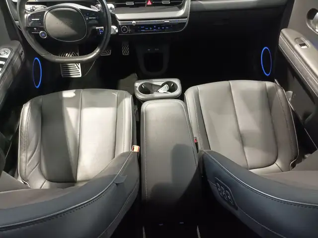 Hyundai Ioniq 5 view 14