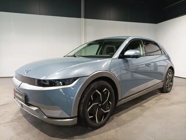 Hyundai Ioniq 5 view 3