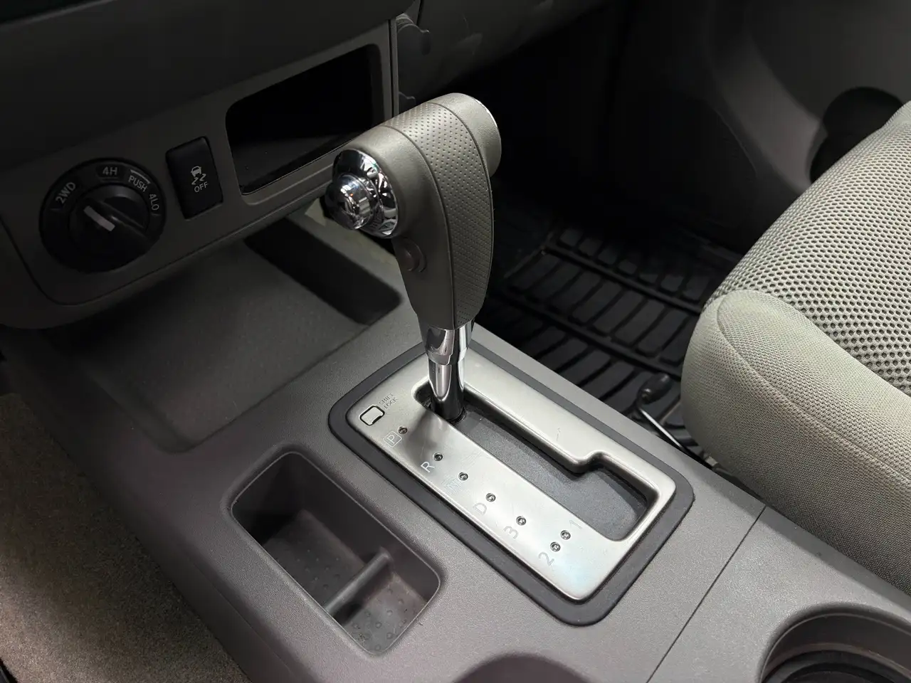 Nissan Frontier снимка Nissan Frontier