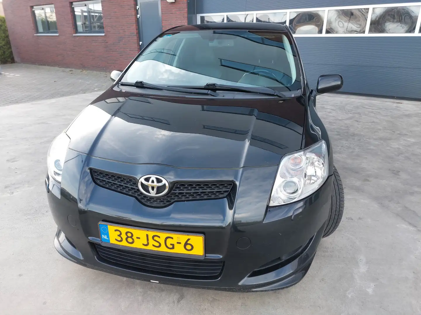 Toyota Auris 2.2 D-CAT GT180 AIRCO/ECC/Vol leder NAVI UNIEK Zwart - 2