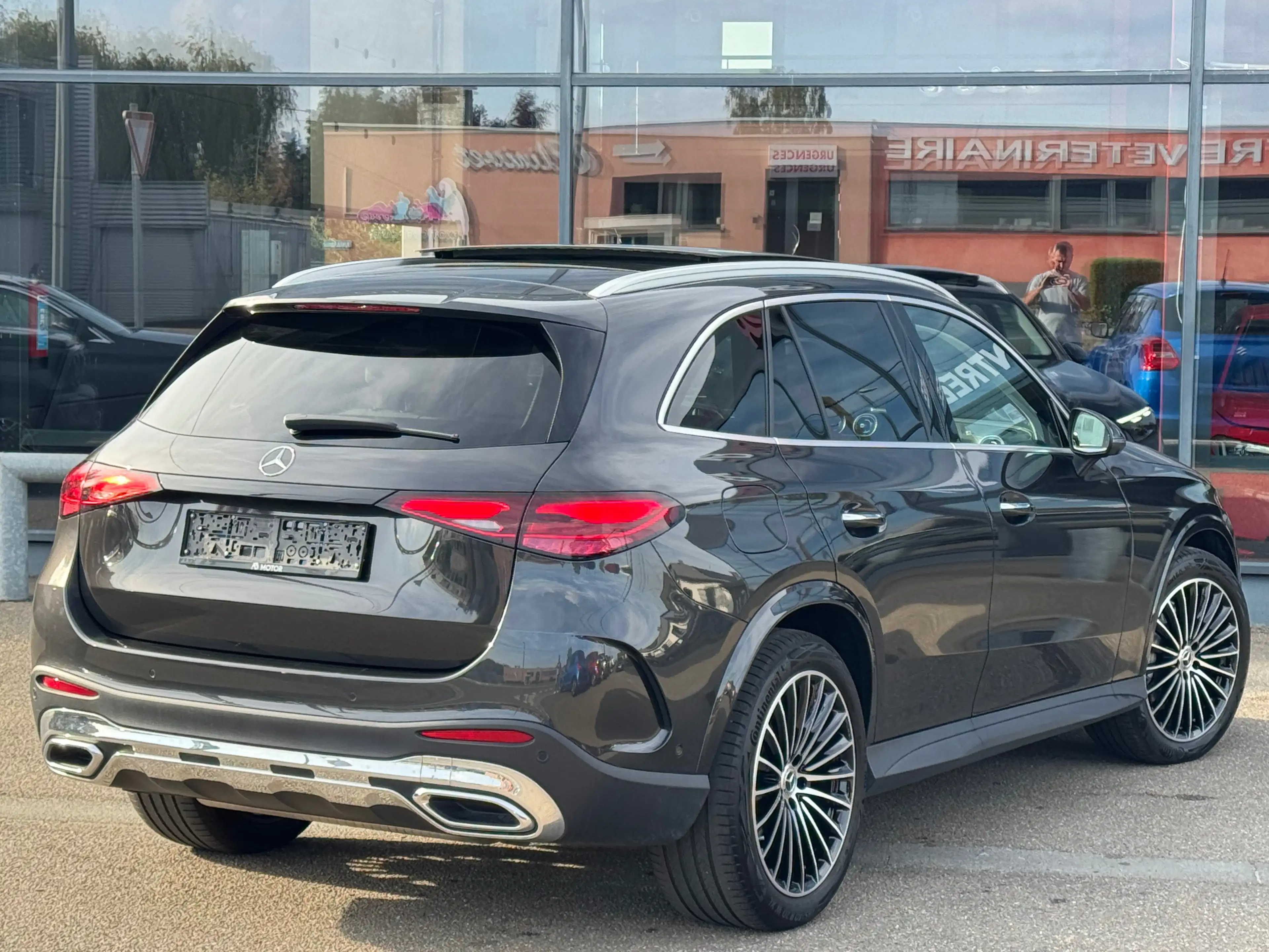 Mercedes-Benz GLC 200 GLC 200 4-MATIC 204cv AMG Luxury Line TOIT PANO CAMERA 360 FULL OPTION 1ER PROPRIETAIRE — photo 3