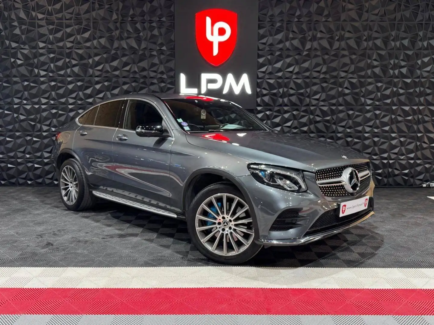 Mercedes-Benz GLC 350 Coupe 350e Executive 4Matic Grigio - 1