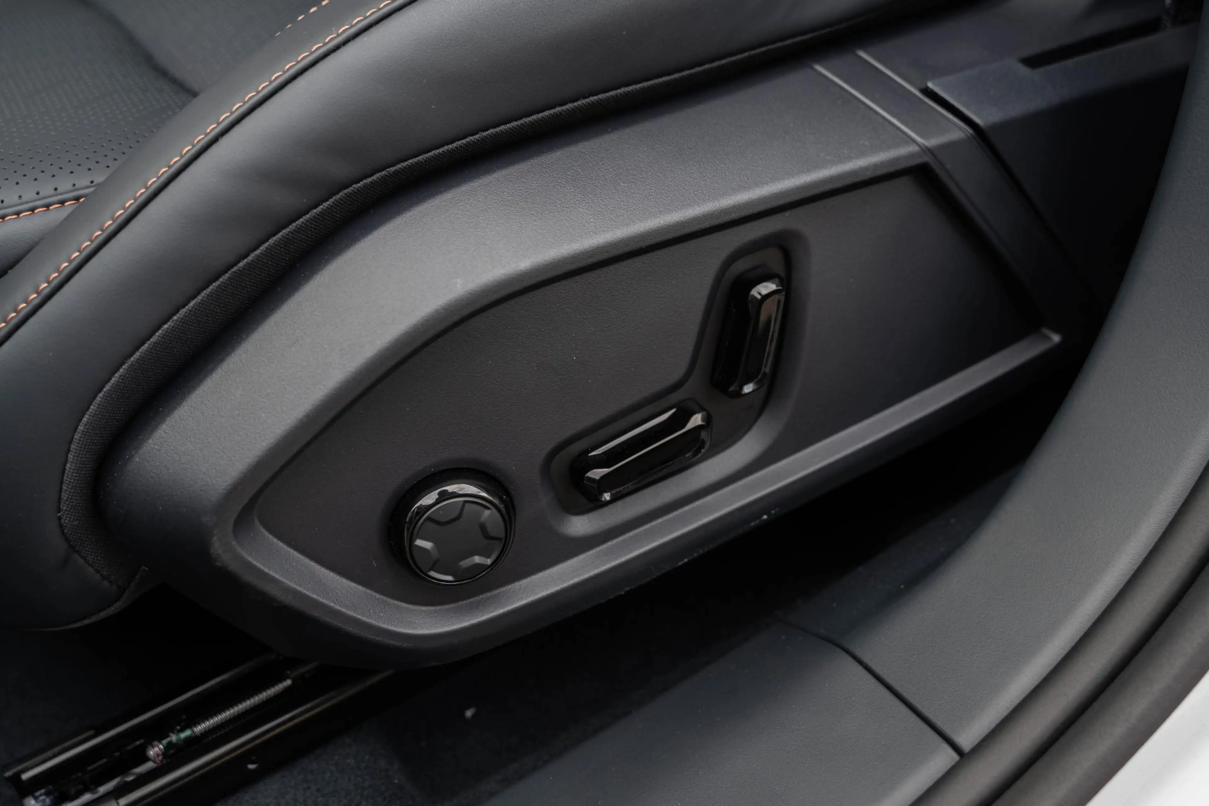 Lynk & Co 08 1.5 More | Adaptive Cruise Control | Stoelmassage — photo 14