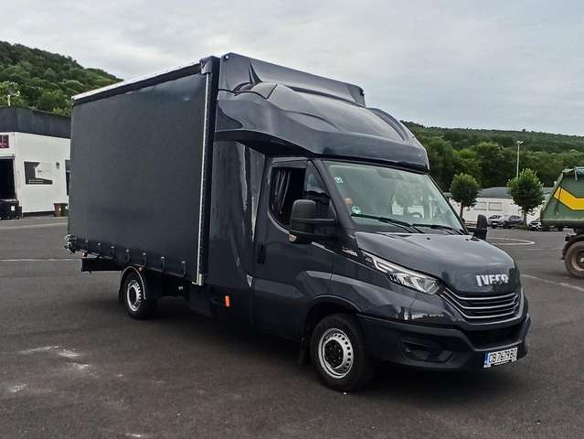 Imagine Iveco Daily 35 C 18HA8
