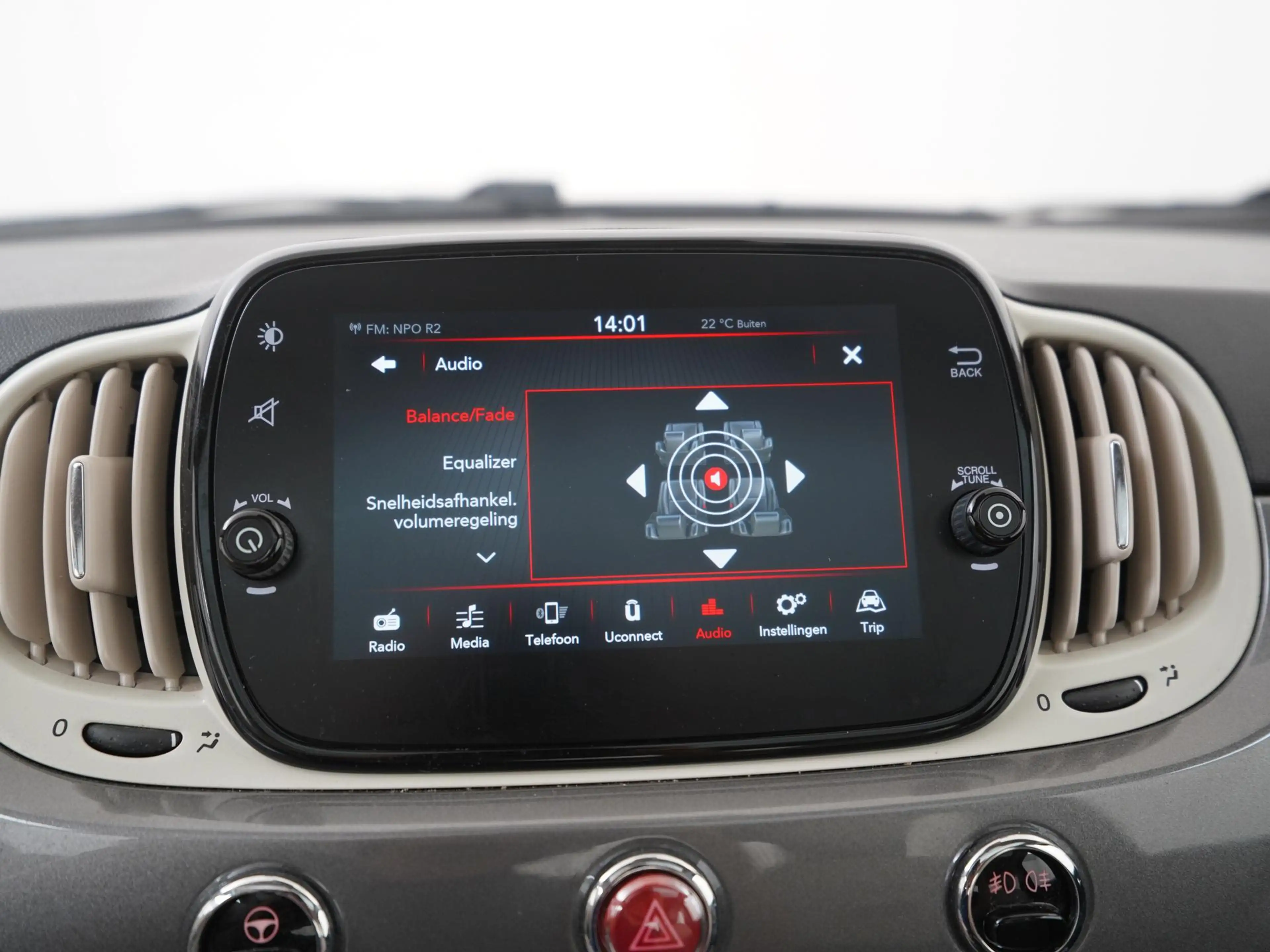 Fiat 500 1.0 Hybrid Lounge | Panoramadak | Zondag Open! — photo 16