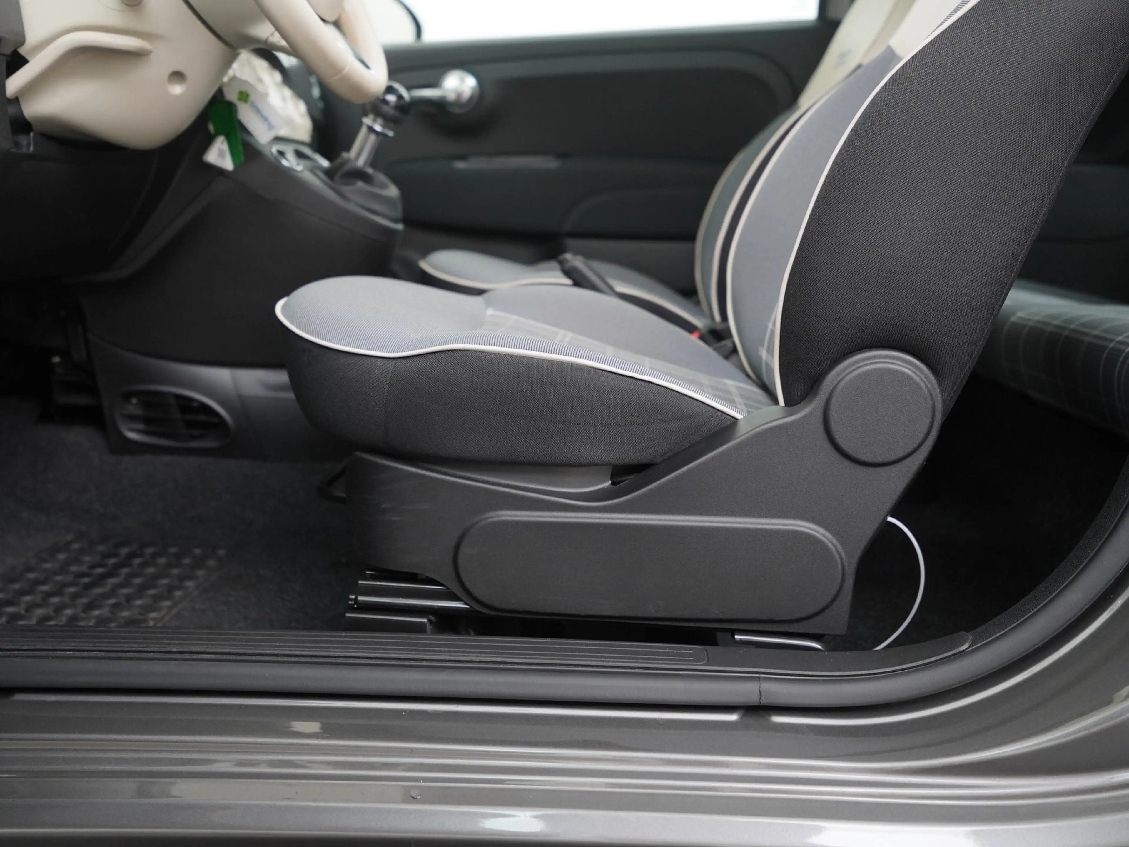 Fiat 500 1.0 Hybrid Lounge | Panoramadak | Zondag Open! — photo 28
