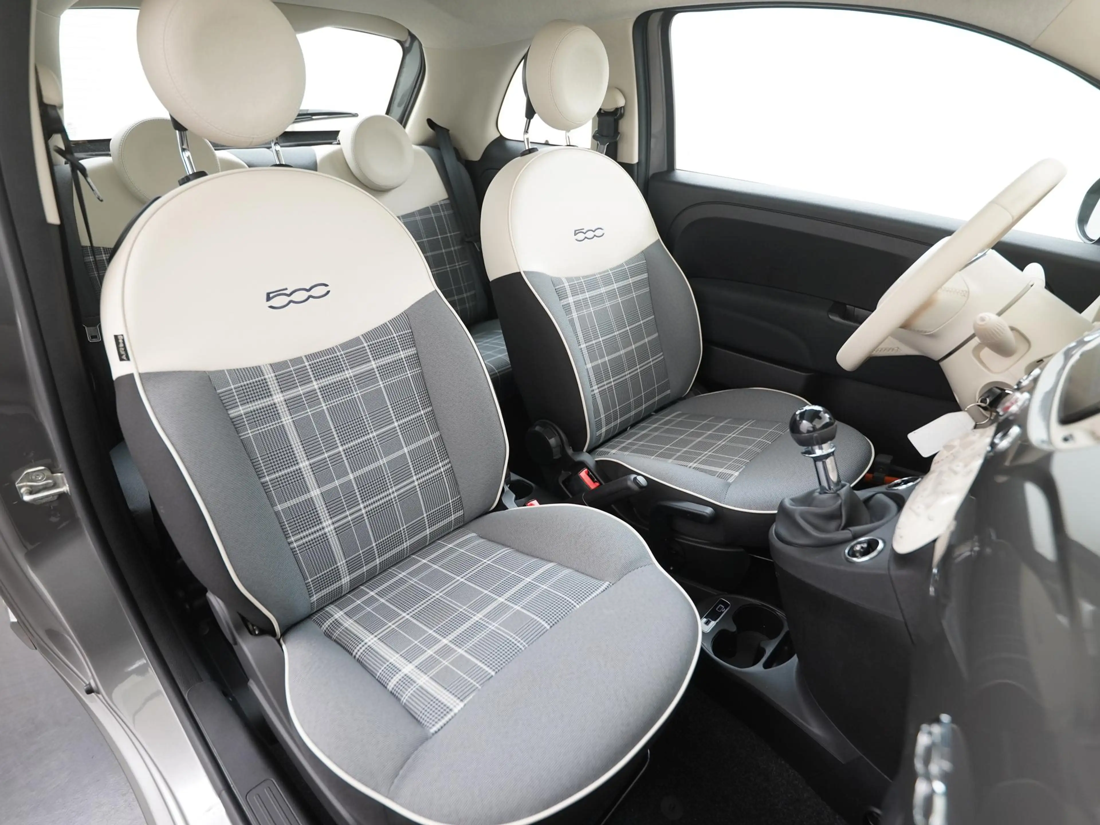 Fiat 500 1.0 Hybrid Lounge | Panoramadak | Zondag Open! — photo 24