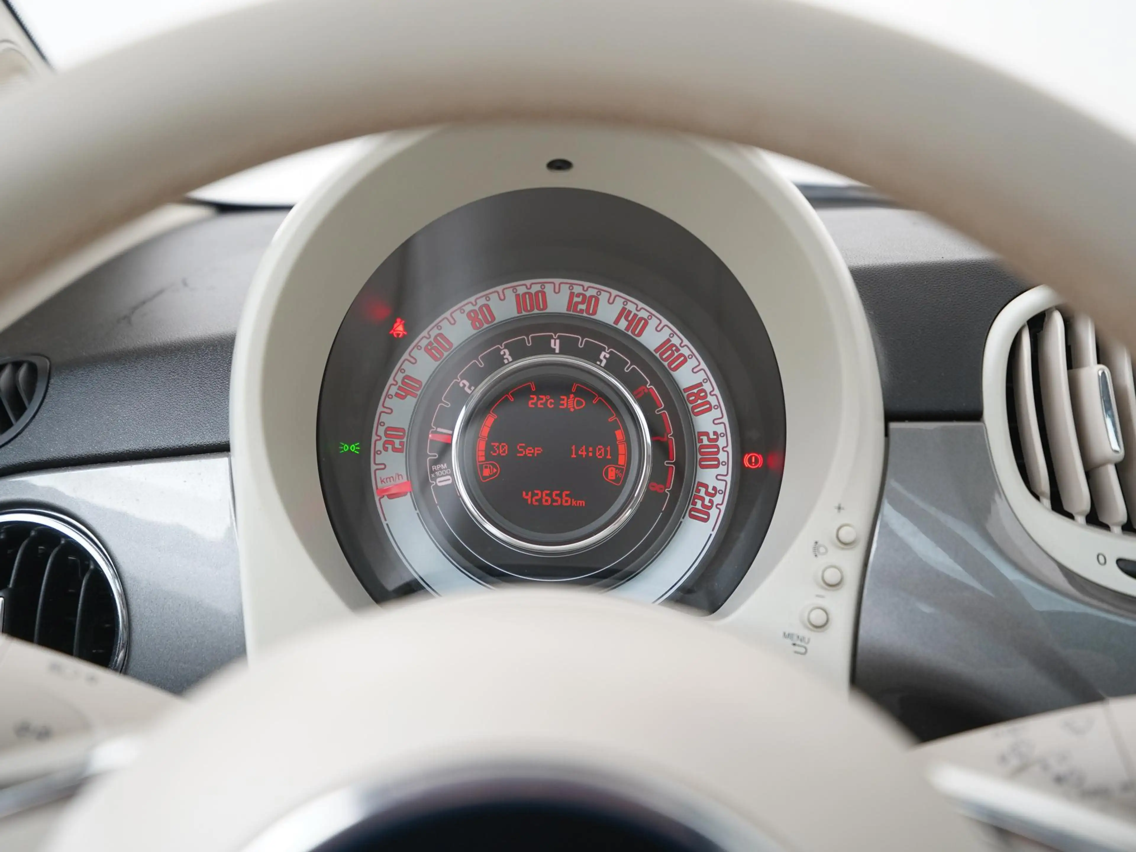 Fiat 500 1.0 Hybrid Lounge | Panoramadak | Zondag Open! — photo 8