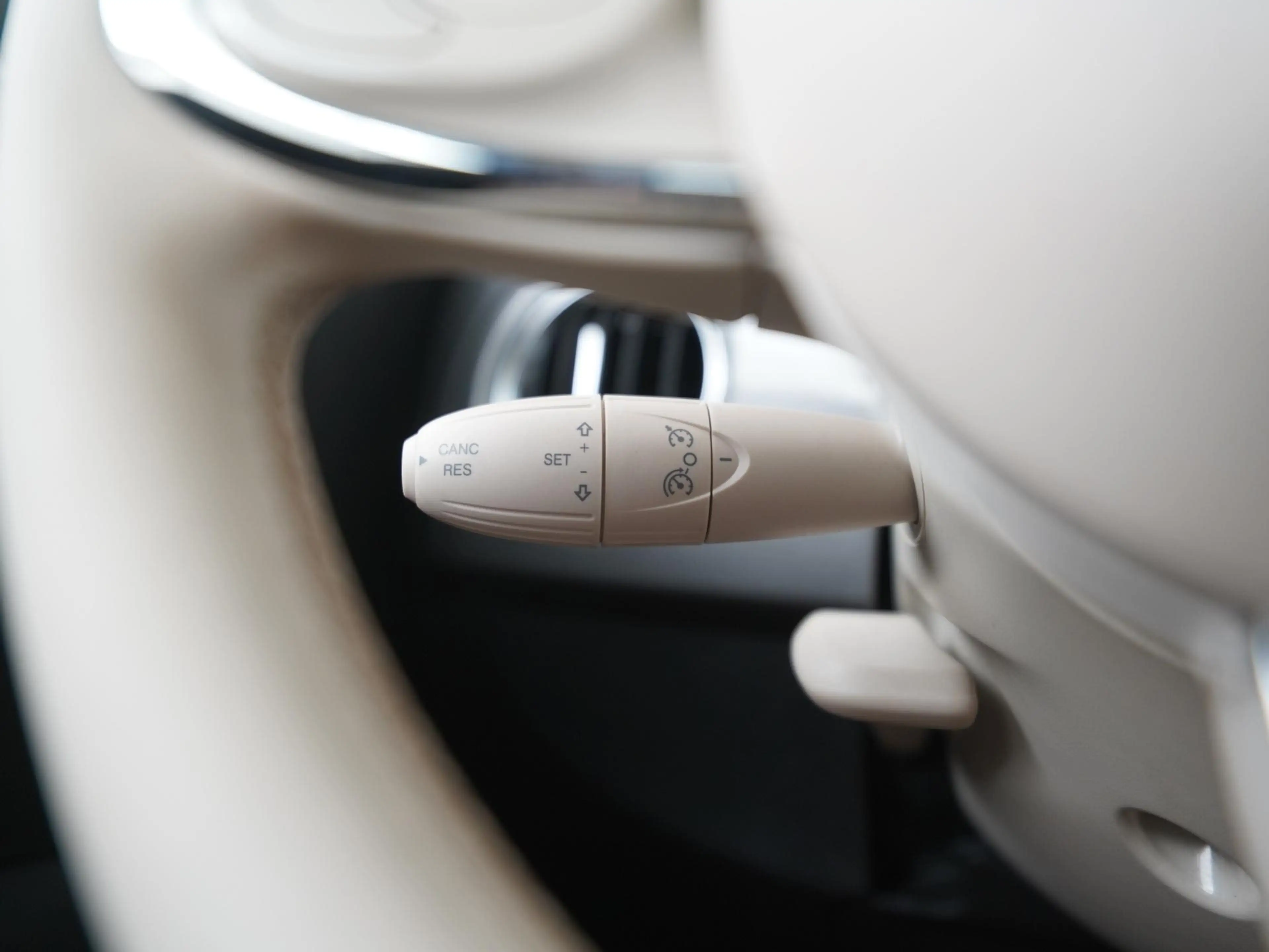 Fiat 500 1.0 Hybrid Lounge | Panoramadak | Zondag Open! — photo 31
